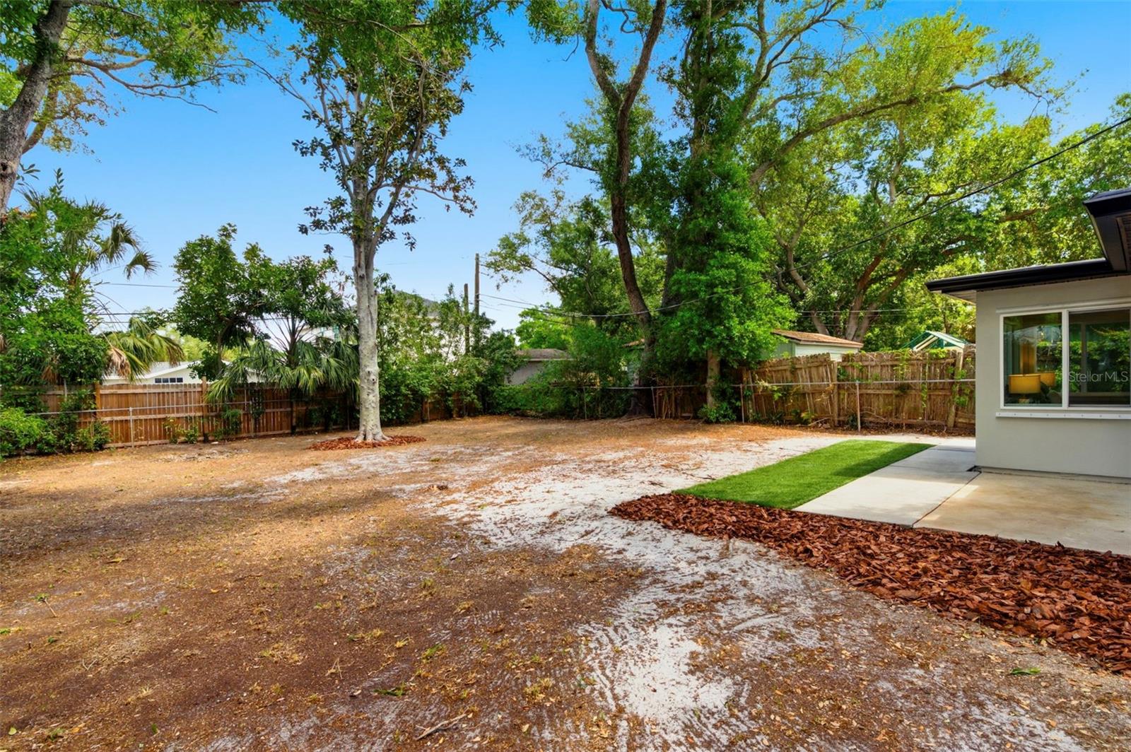 JUNGLE TERRACE SEC B - Residential