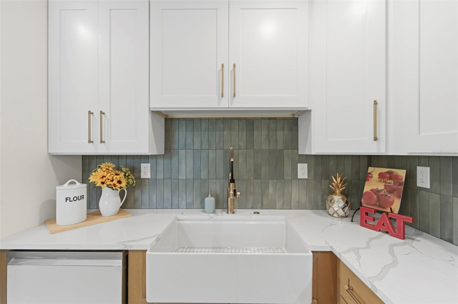 JUNGLE TERRACE SEC B - Residential