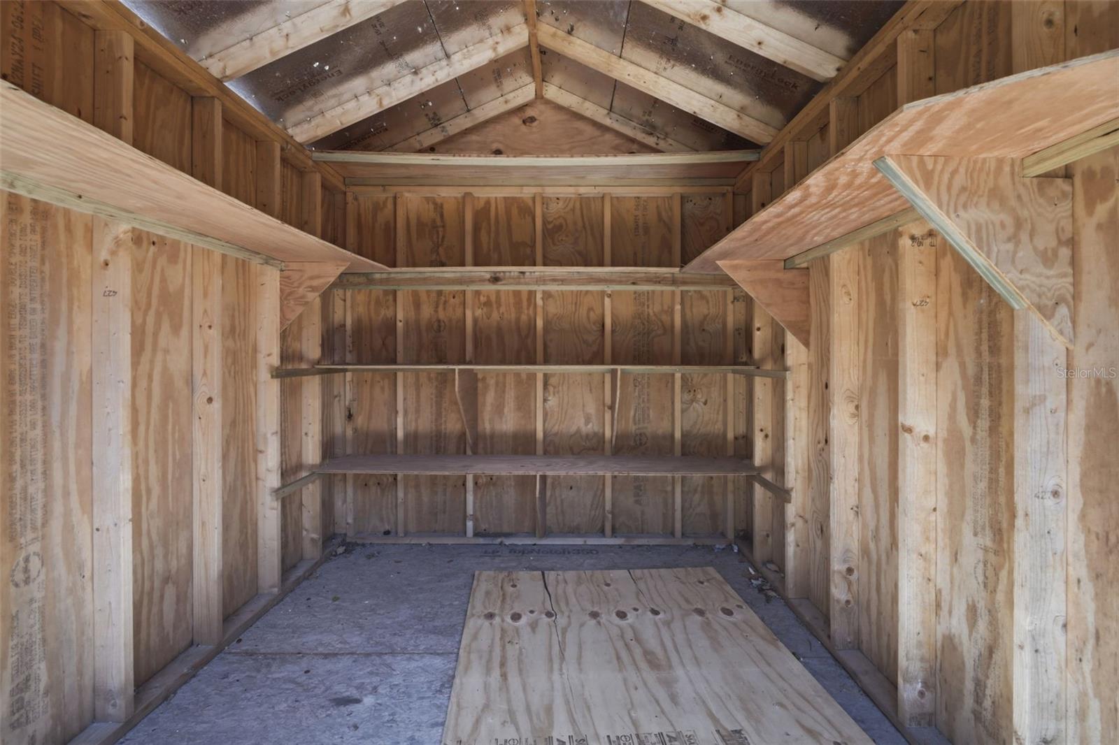 TWIN LAKES MANOR ADD 02 - Residential