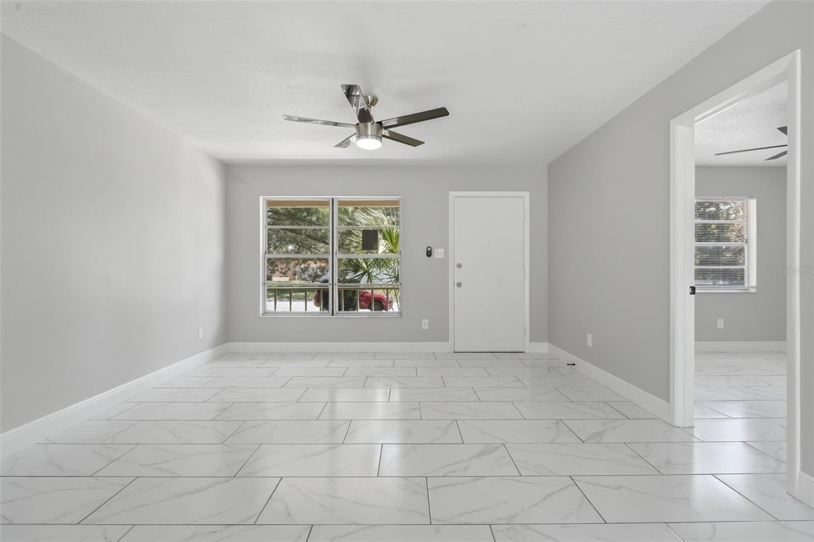 TWIN LAKES MANOR ADD 02 - Residential