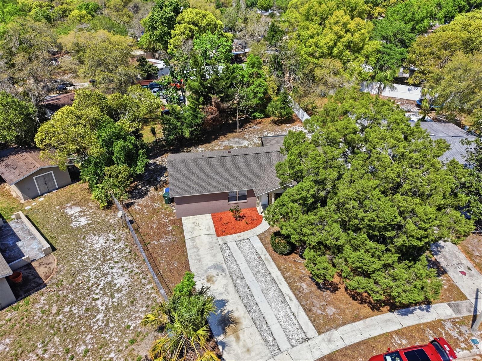 TWIN LAKES MANOR ADD 02 - Residential