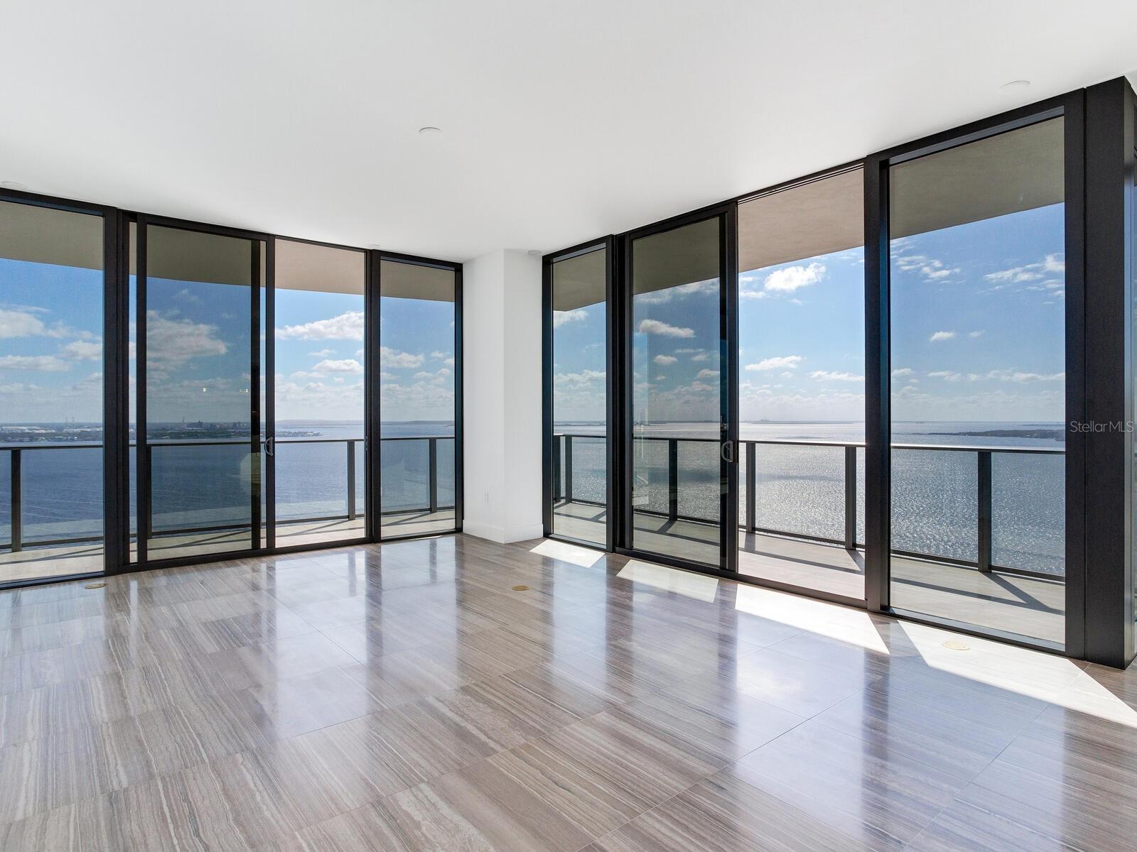 3105 BAY OAKS CONDO PCL #2204 - Residential Lease