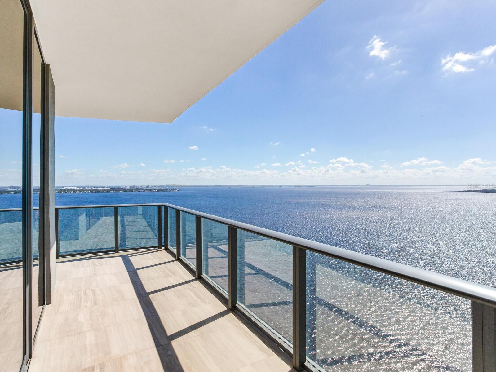 3105 BAY OAKS CONDO PCL #2204 - Residential Lease