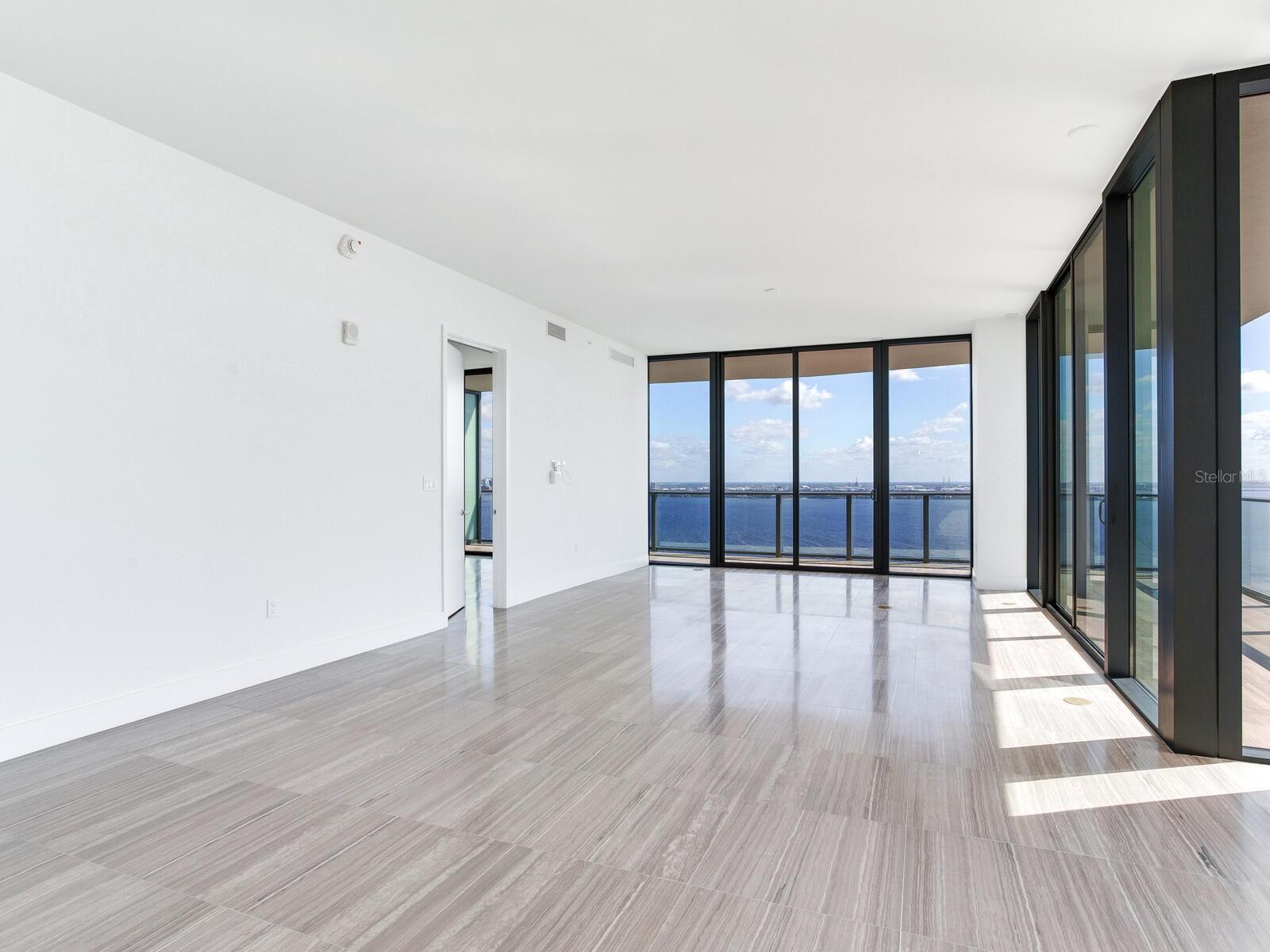 3105 BAY OAKS CONDO PCL #2204 - Residential Lease