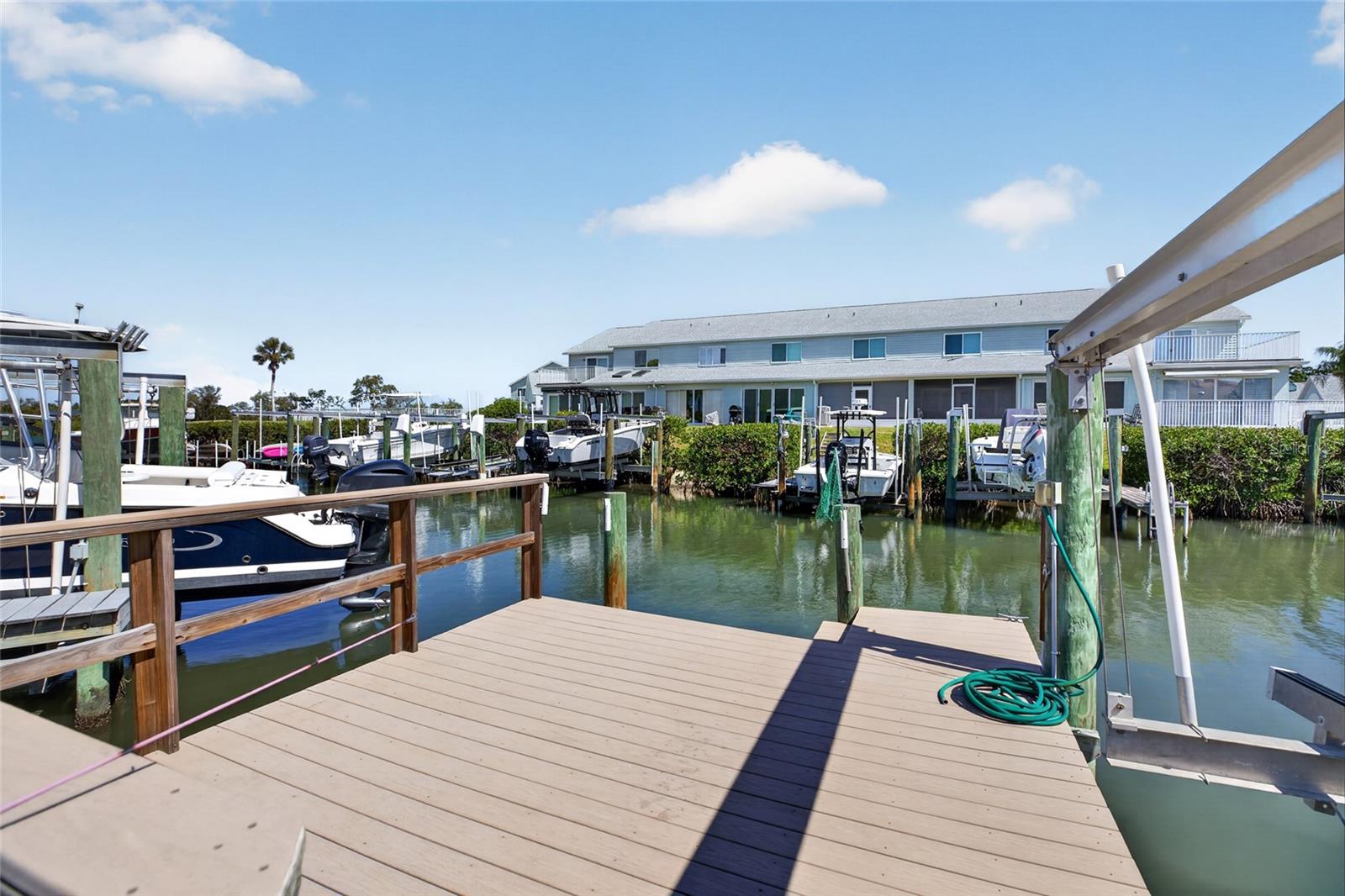 TARA CAY - Residential