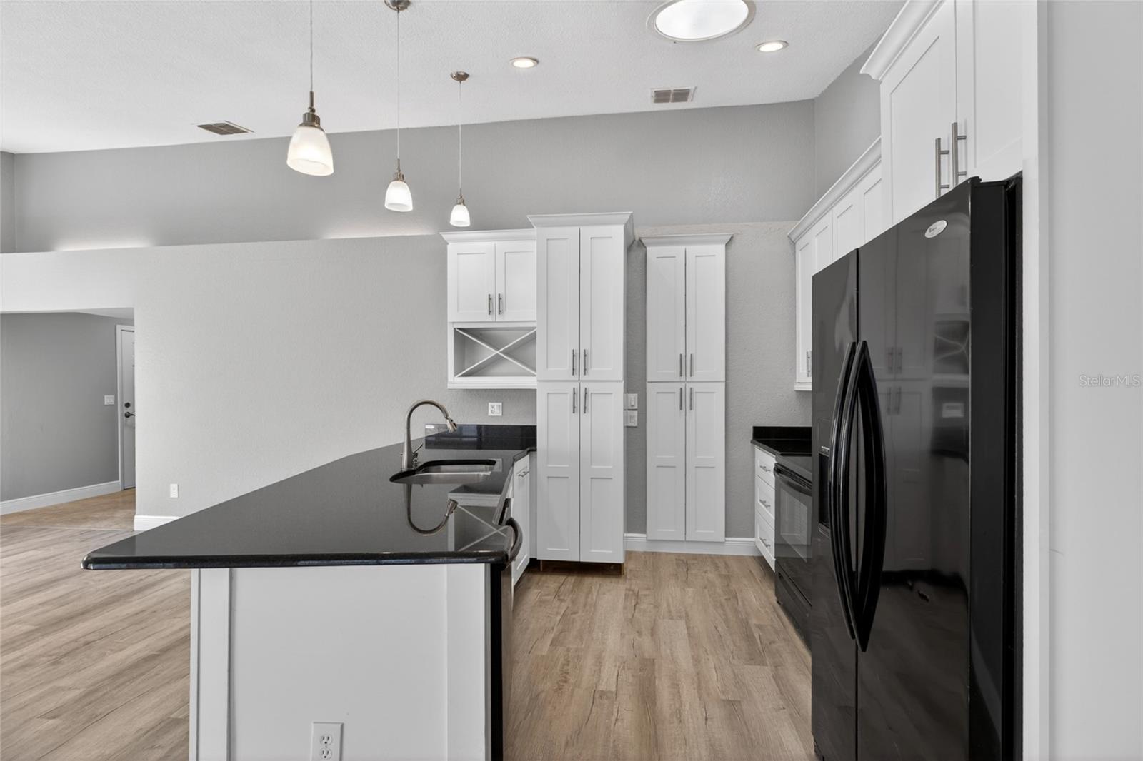 TARA CAY - Residential