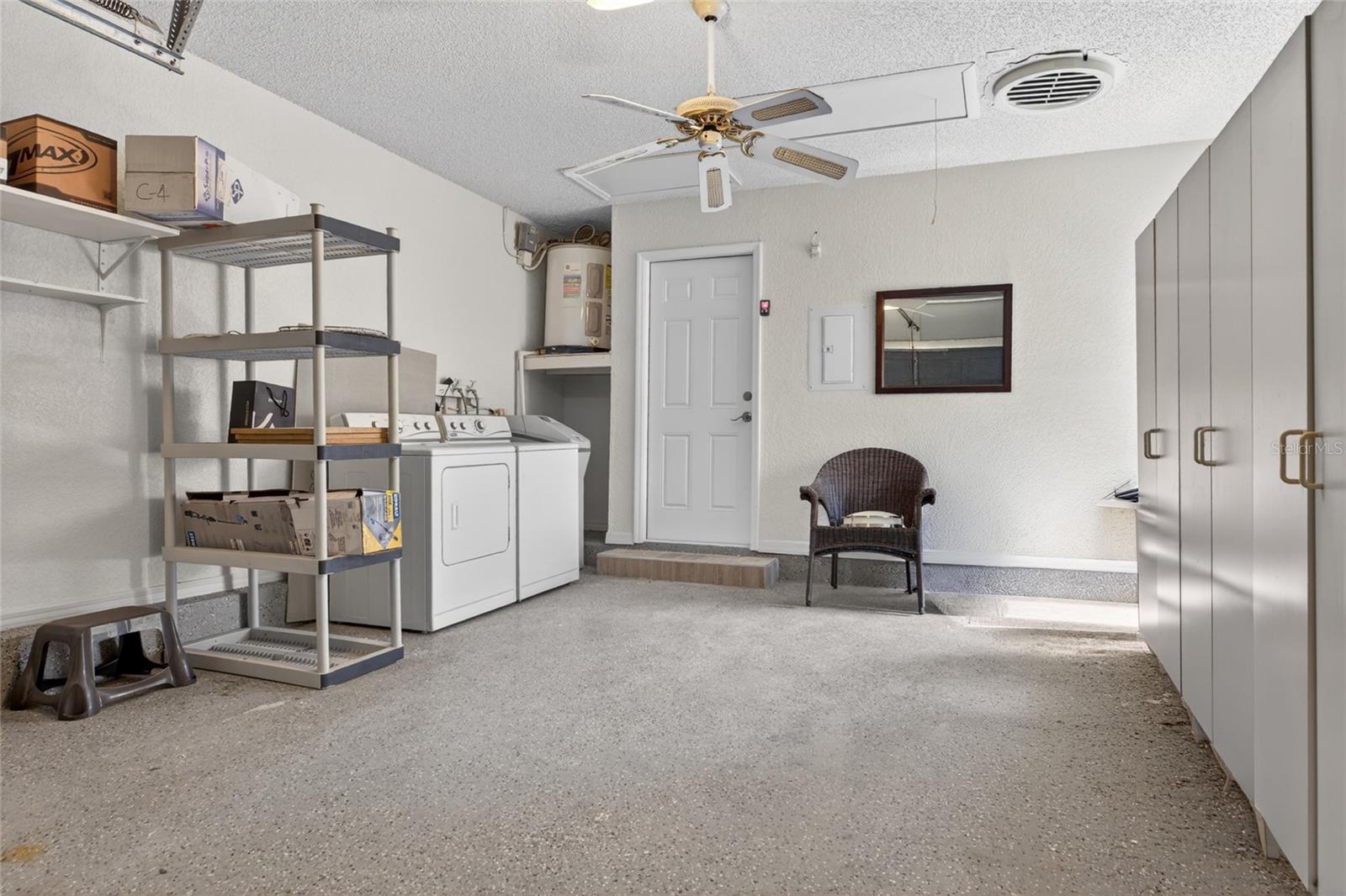 TARA CAY - Residential