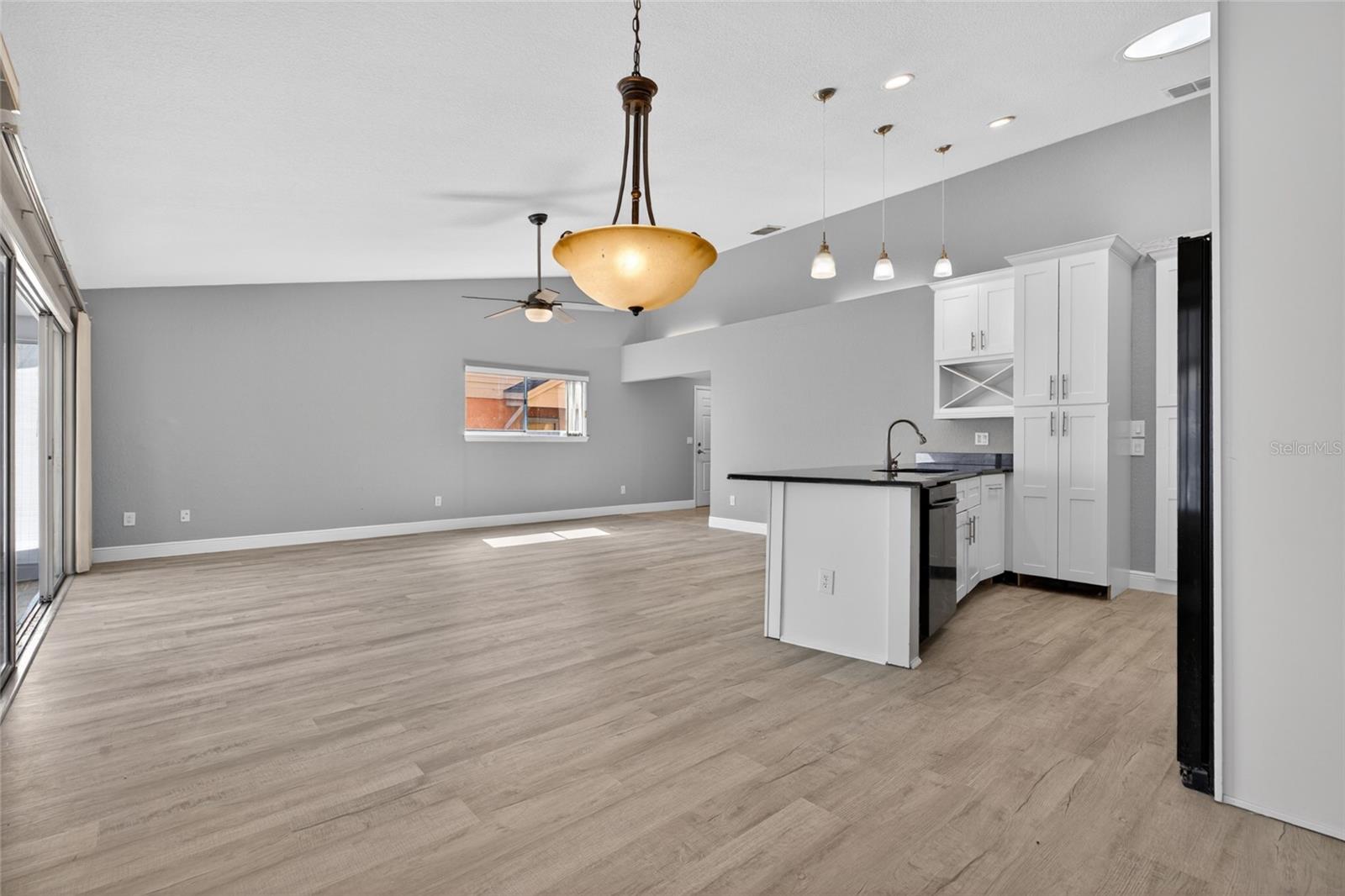 TARA CAY - Residential