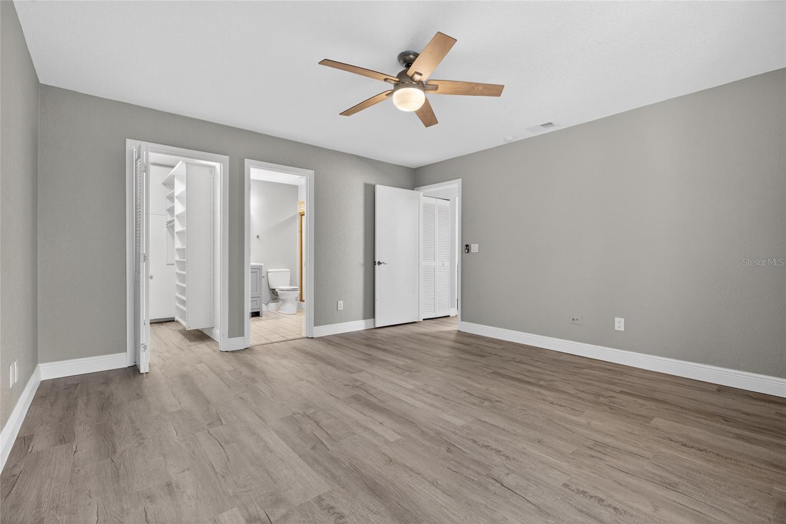 TARA CAY - Residential