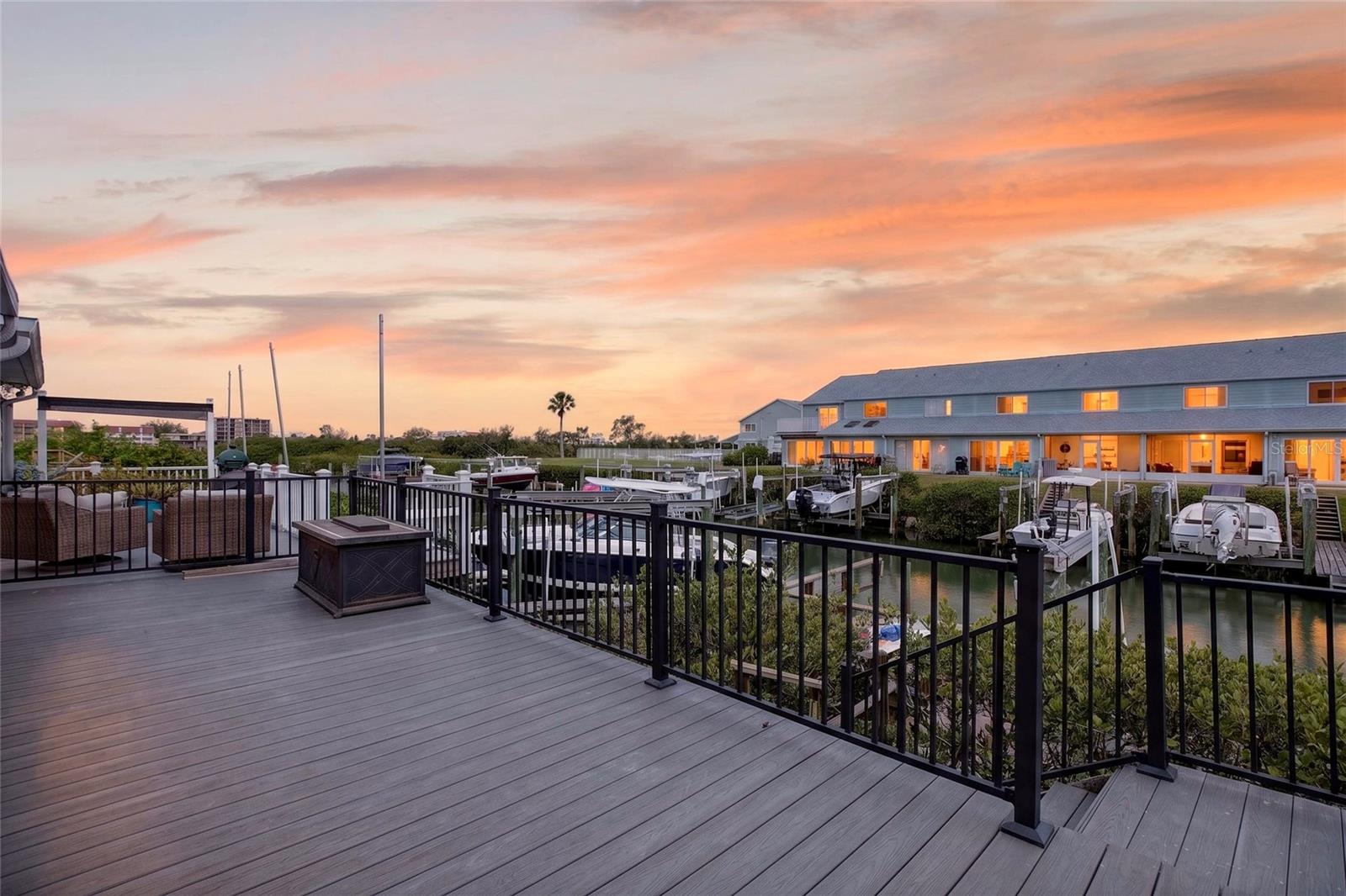 TARA CAY - Residential