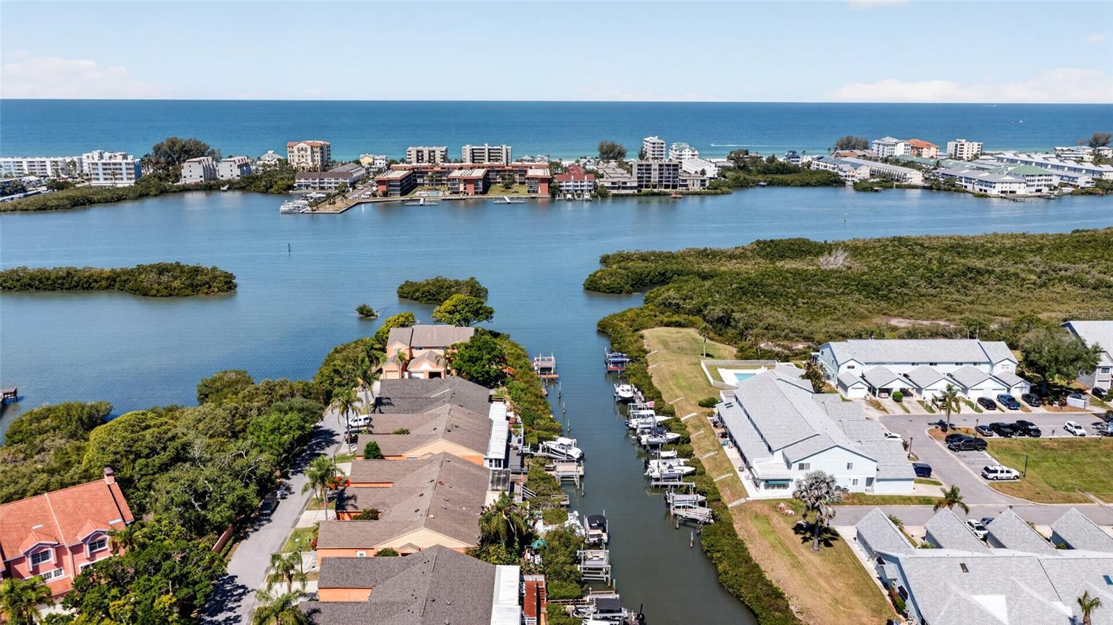 TARA CAY - Residential