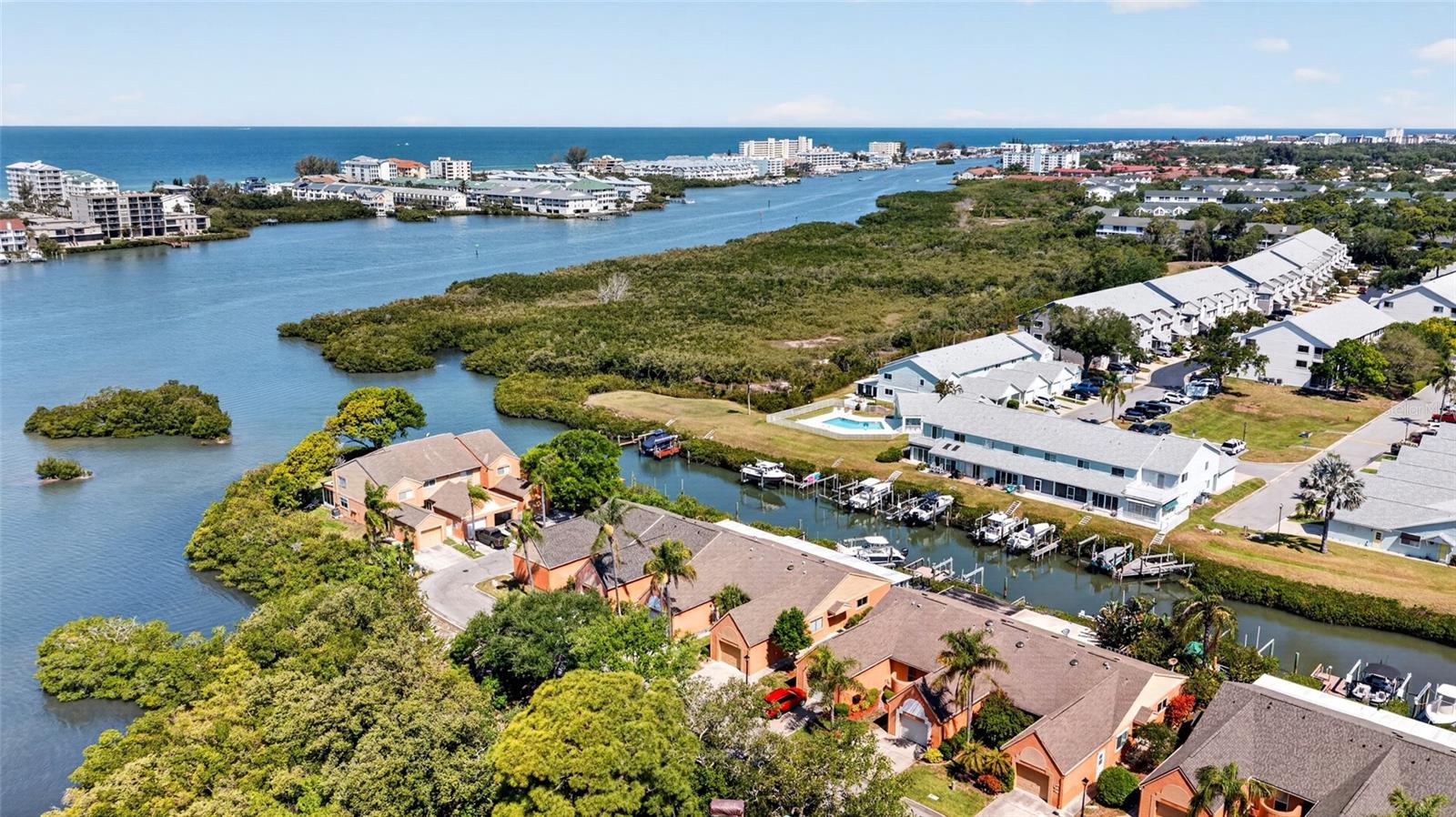 TARA CAY - Residential