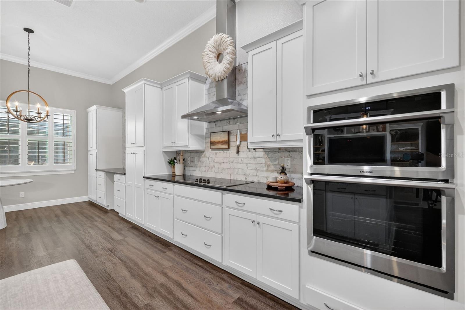 DORA ESTATES - Residential