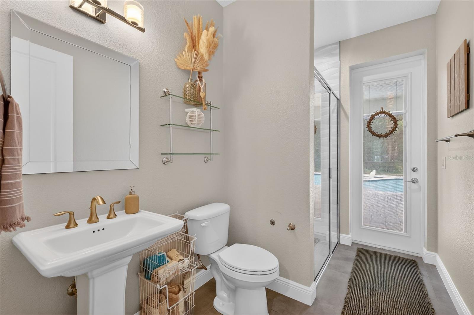 DORA ESTATES - Residential