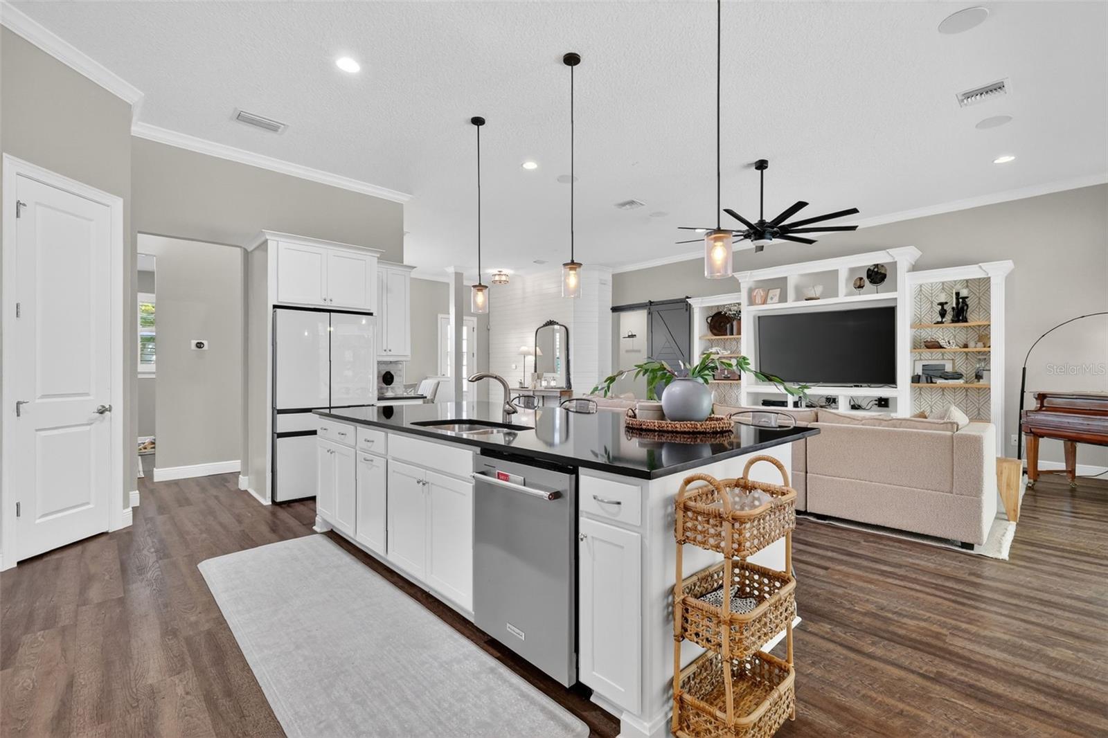 DORA ESTATES - Residential