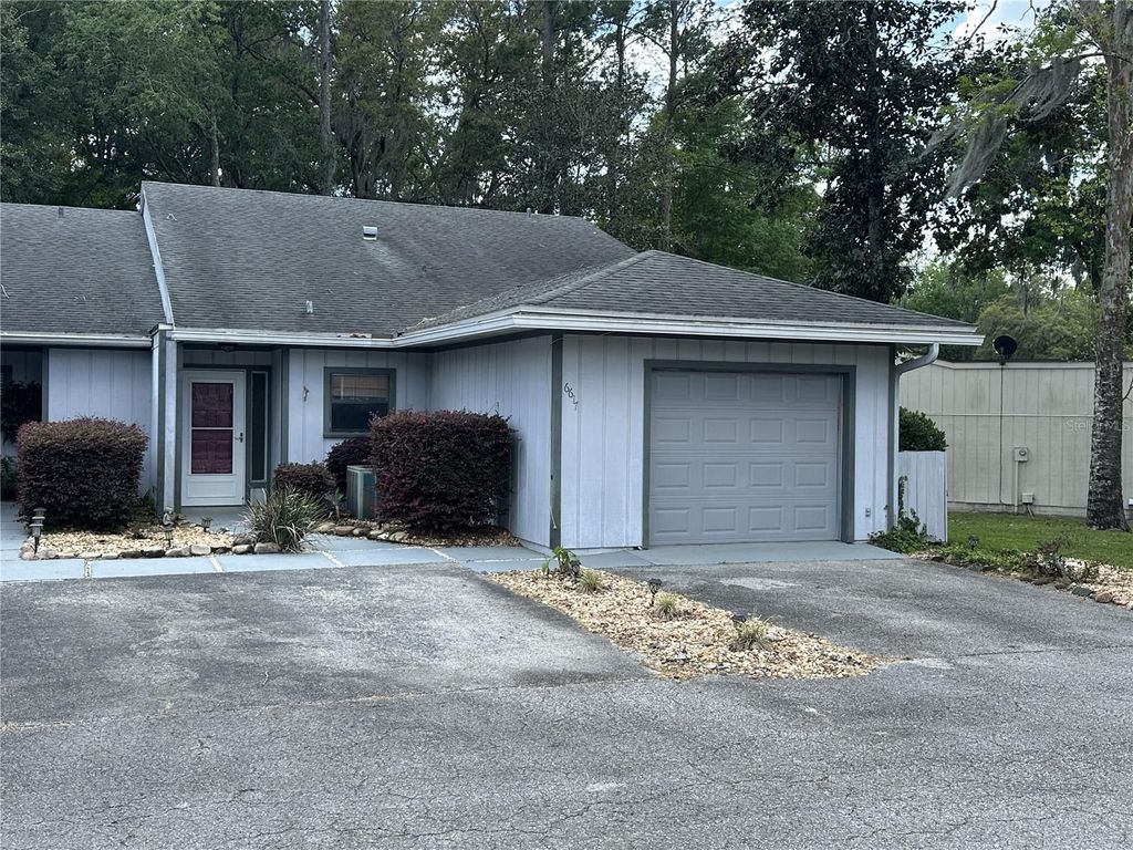 Photo of 6617 NW 114th Lane #6617, Alachua, FL 32615 (MLS # GC538861)