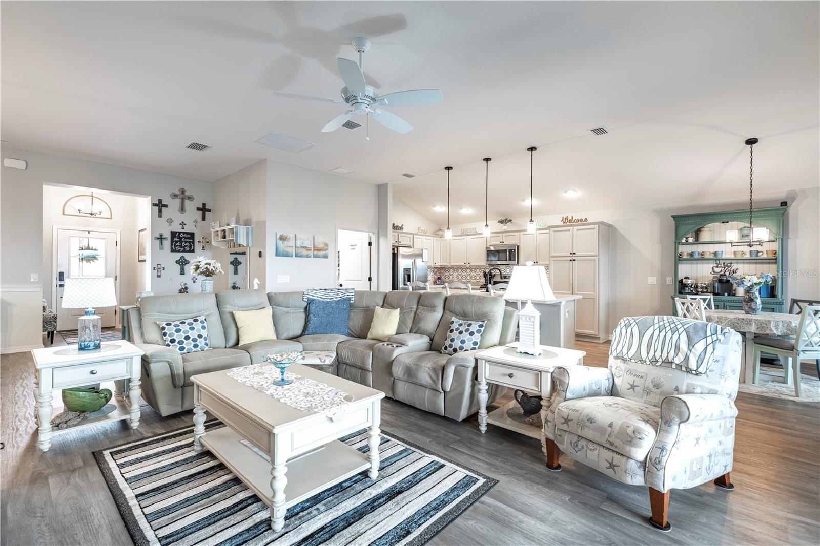 2810 NAVY HILL CIRCLE