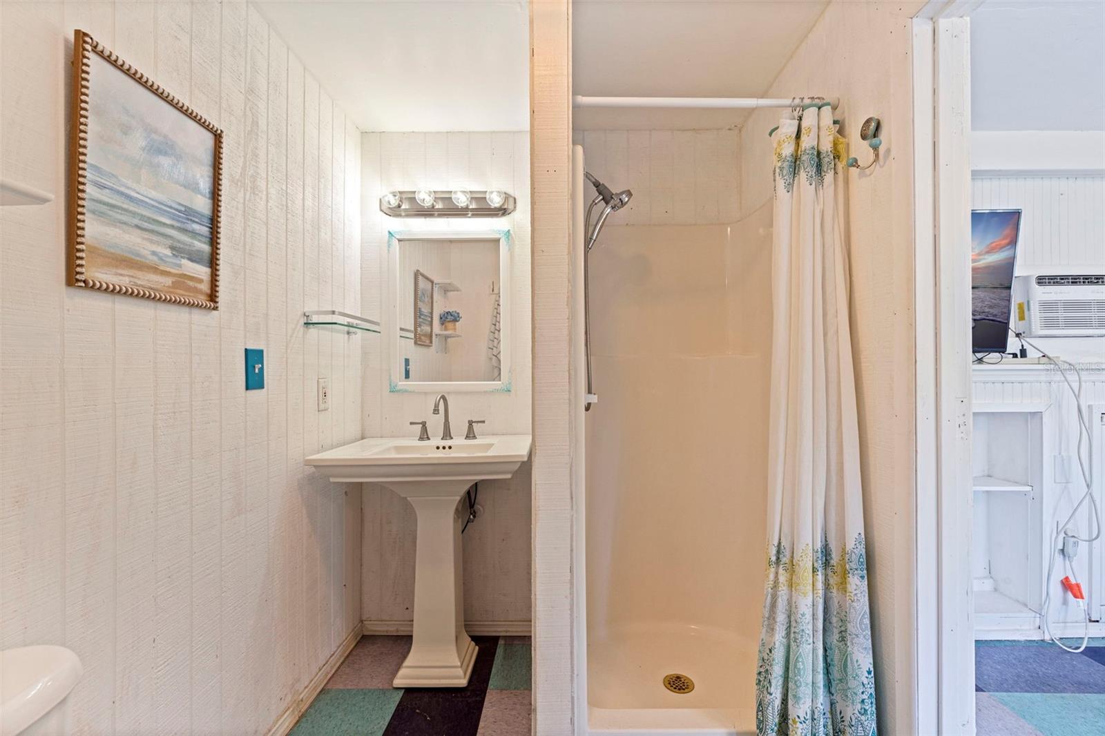 VETERAN PARK - Residential