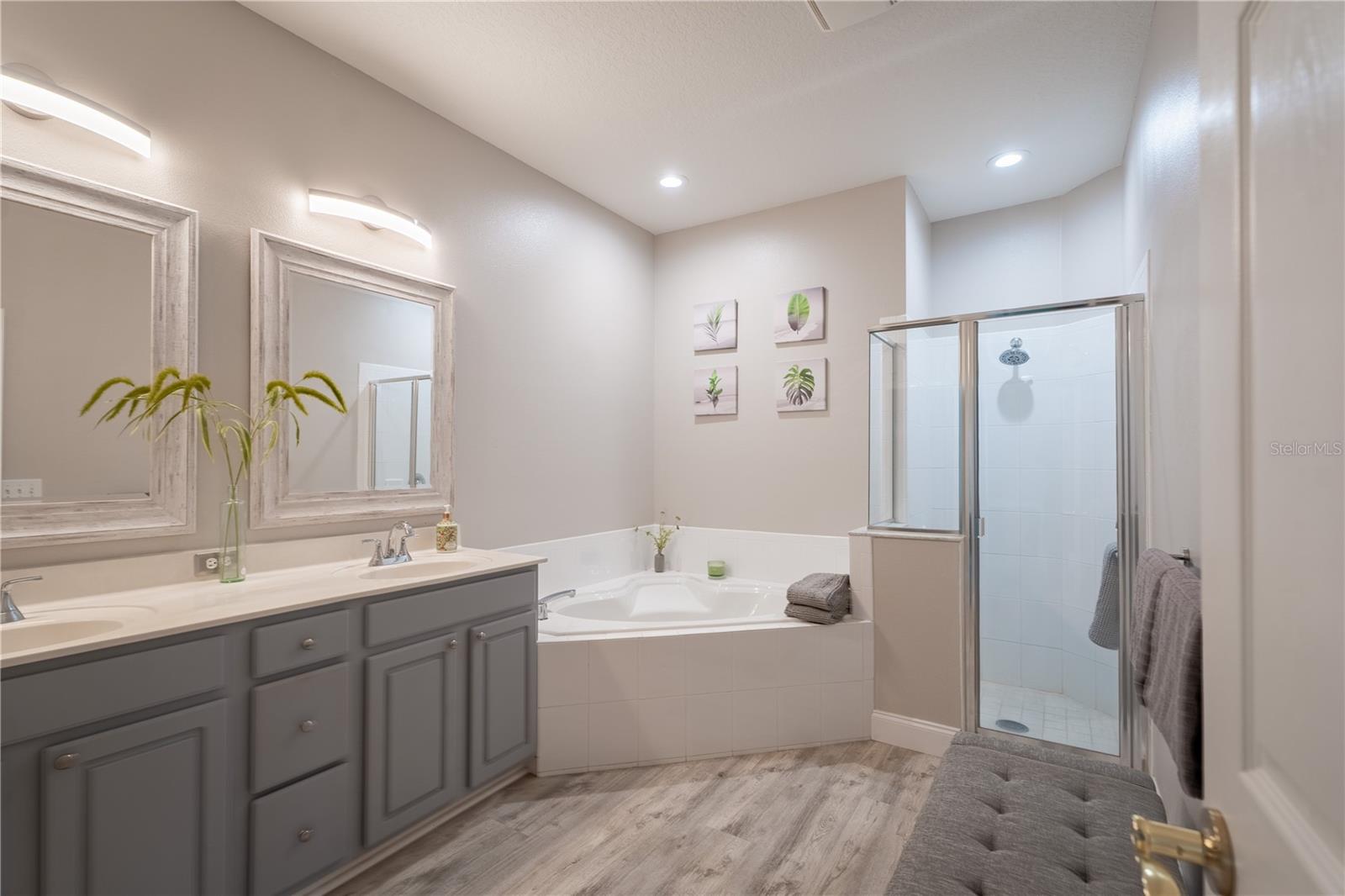 LAKERIDGE FALLS PH 1B - Residential