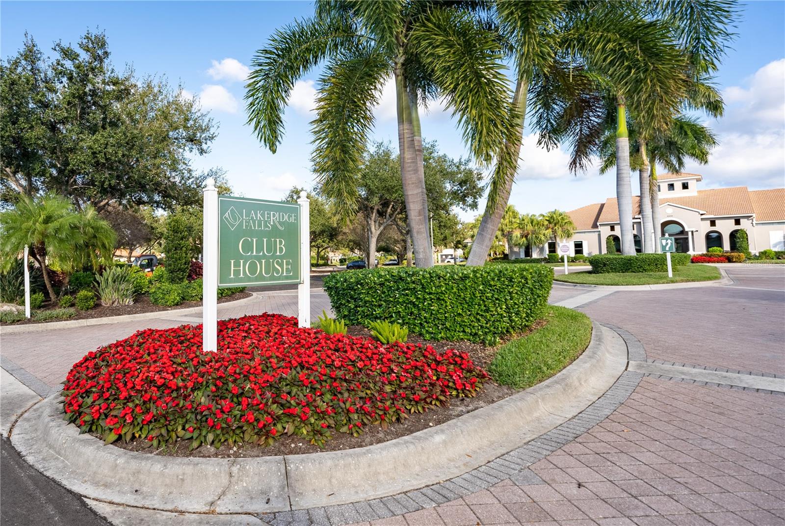 LAKERIDGE FALLS PH 1B - Residential