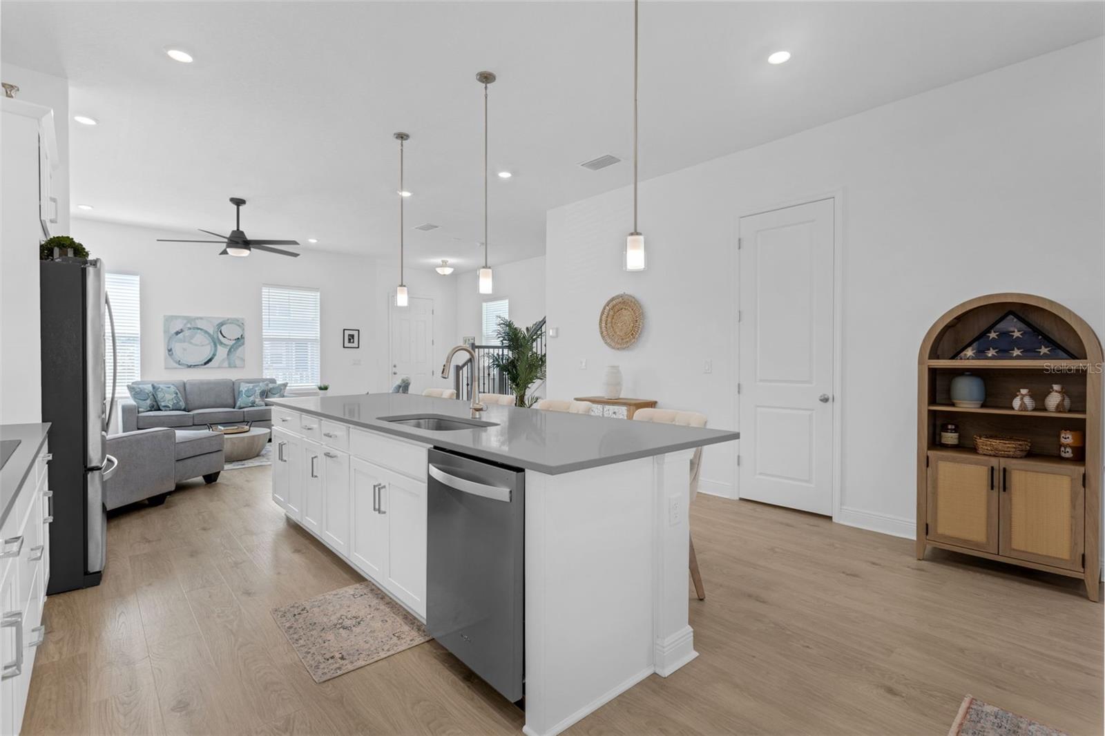 SERENADE/OVATION PH 1 - Residential