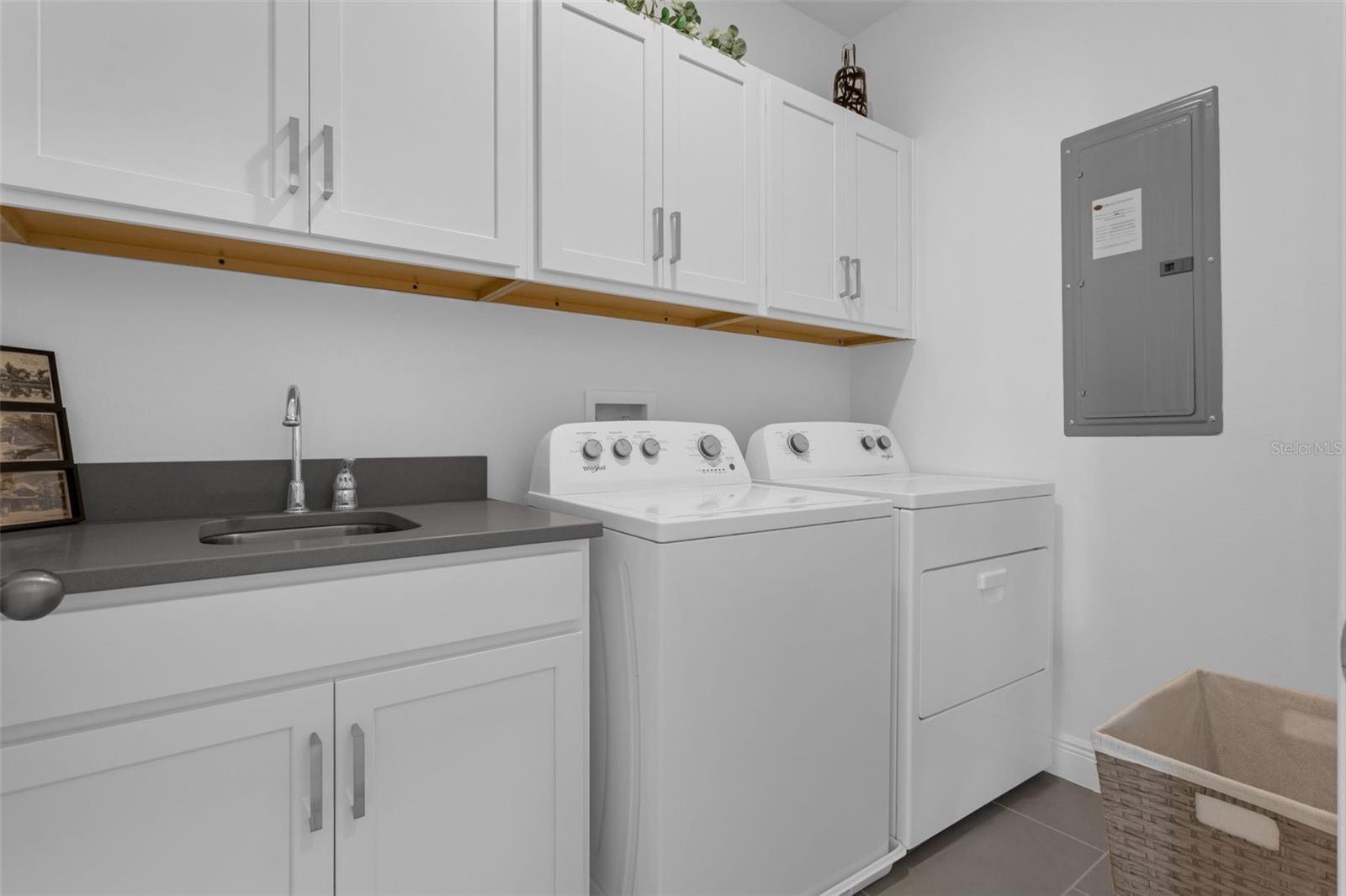 SERENADE/OVATION PH 1 - Residential