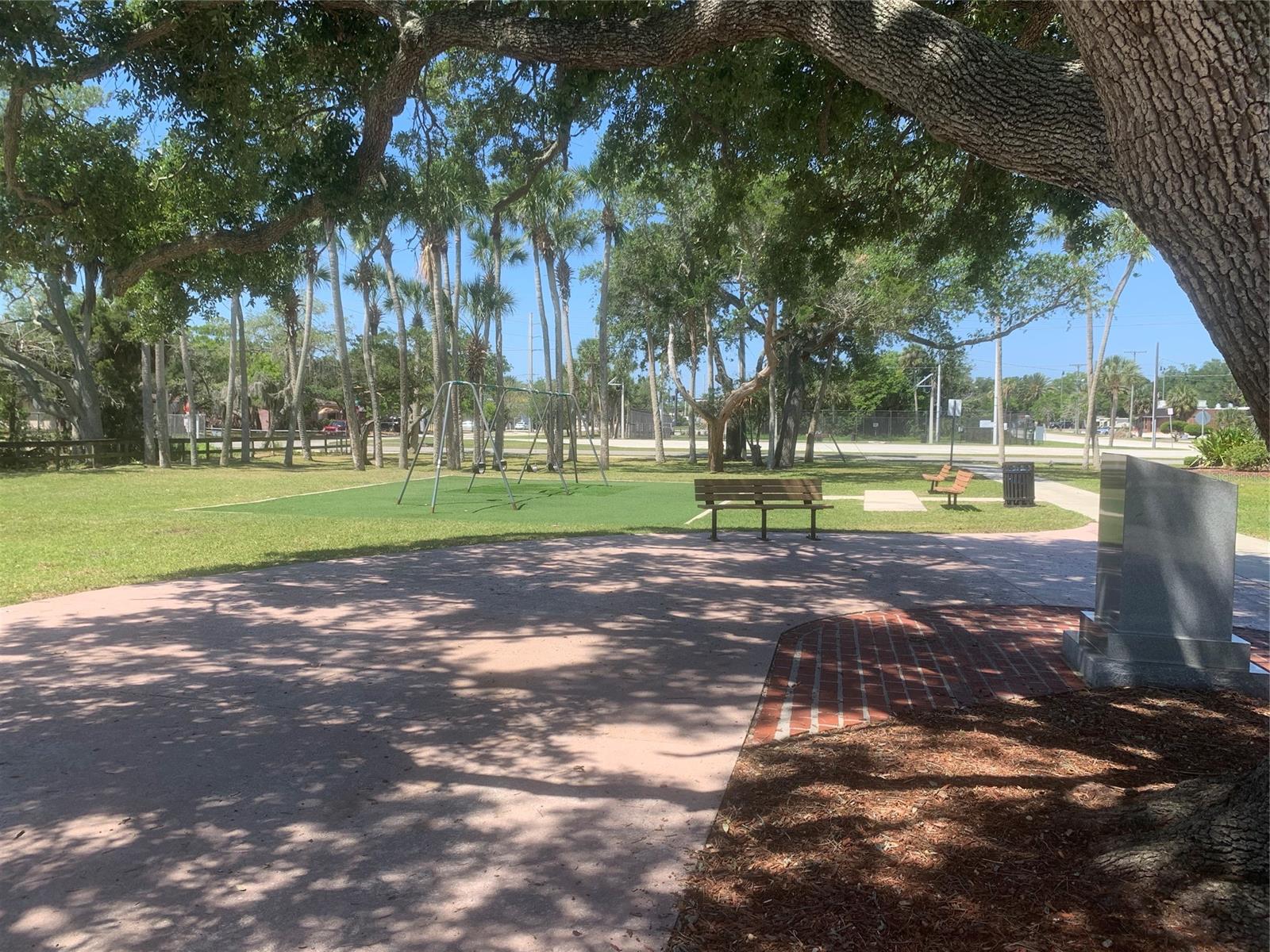 Colonial Twnhs Condo Apt Ph 01 - Residential