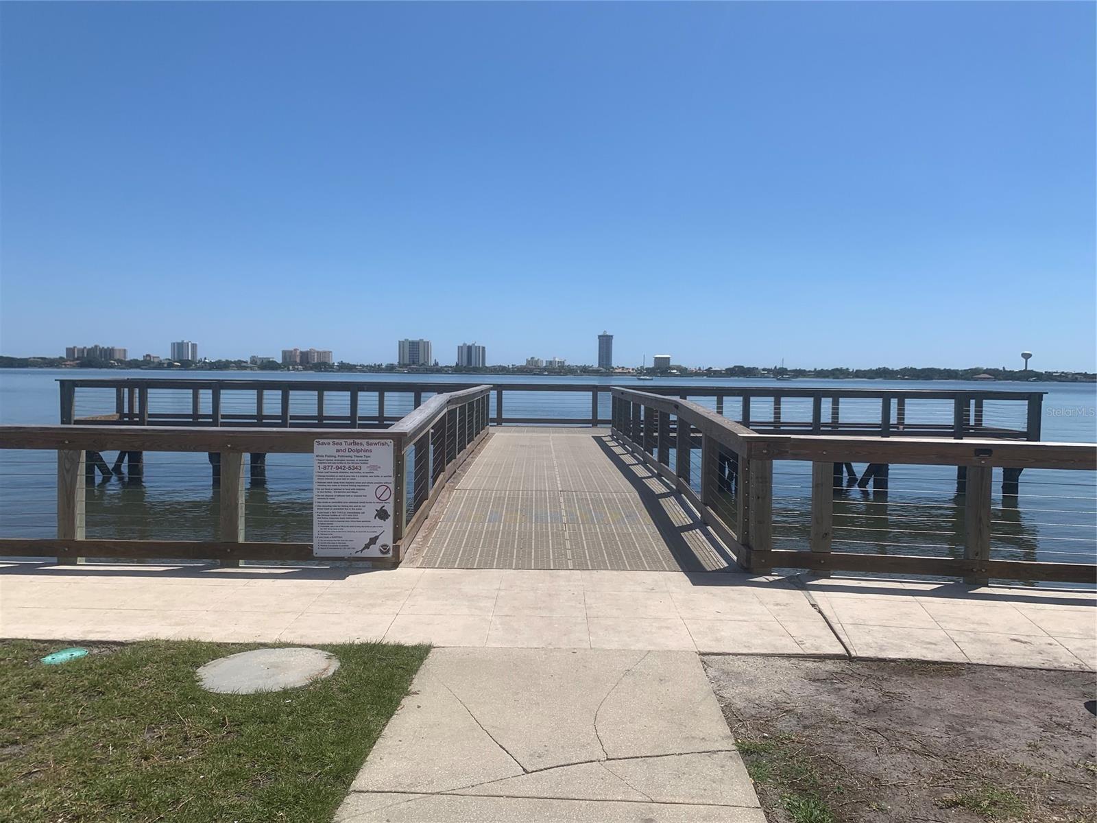 Colonial Twnhs Condo Apt Ph 01 - Residential