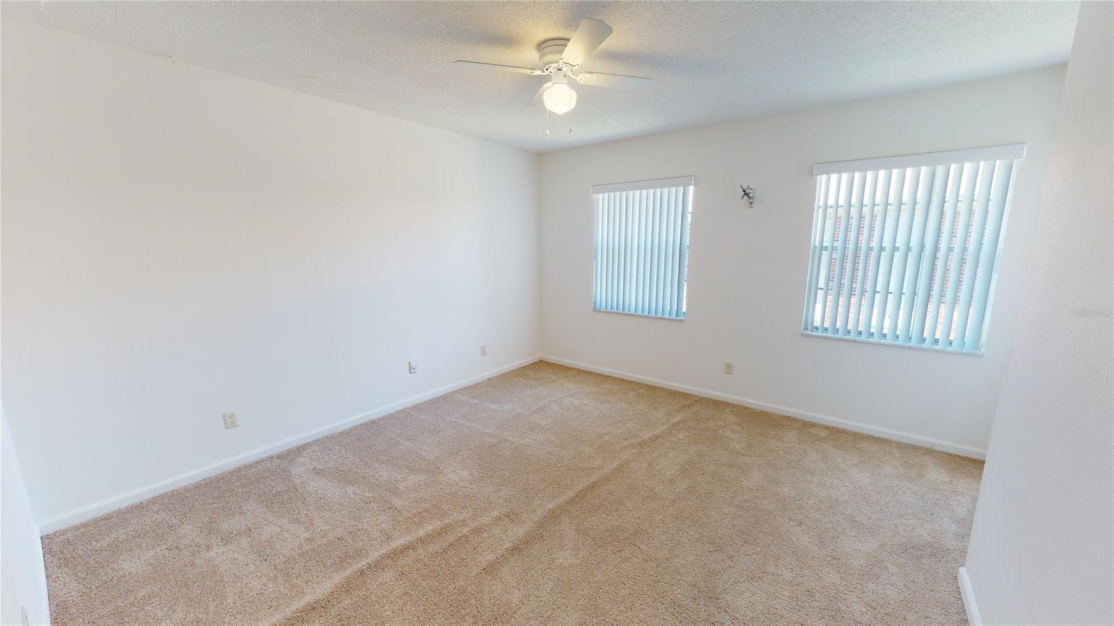 Colonial Twnhs Condo Apt Ph 01 - Residential