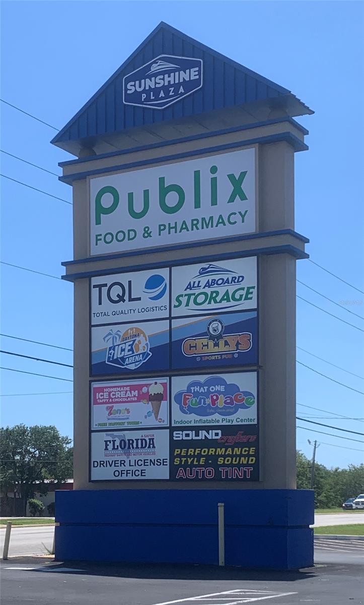 Colonial Twnhs Condo Apt Ph 01 - Residential