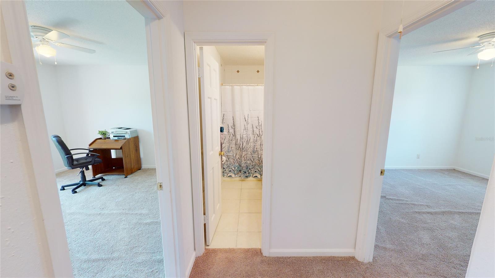 Colonial Twnhs Condo Apt Ph 01 - Residential