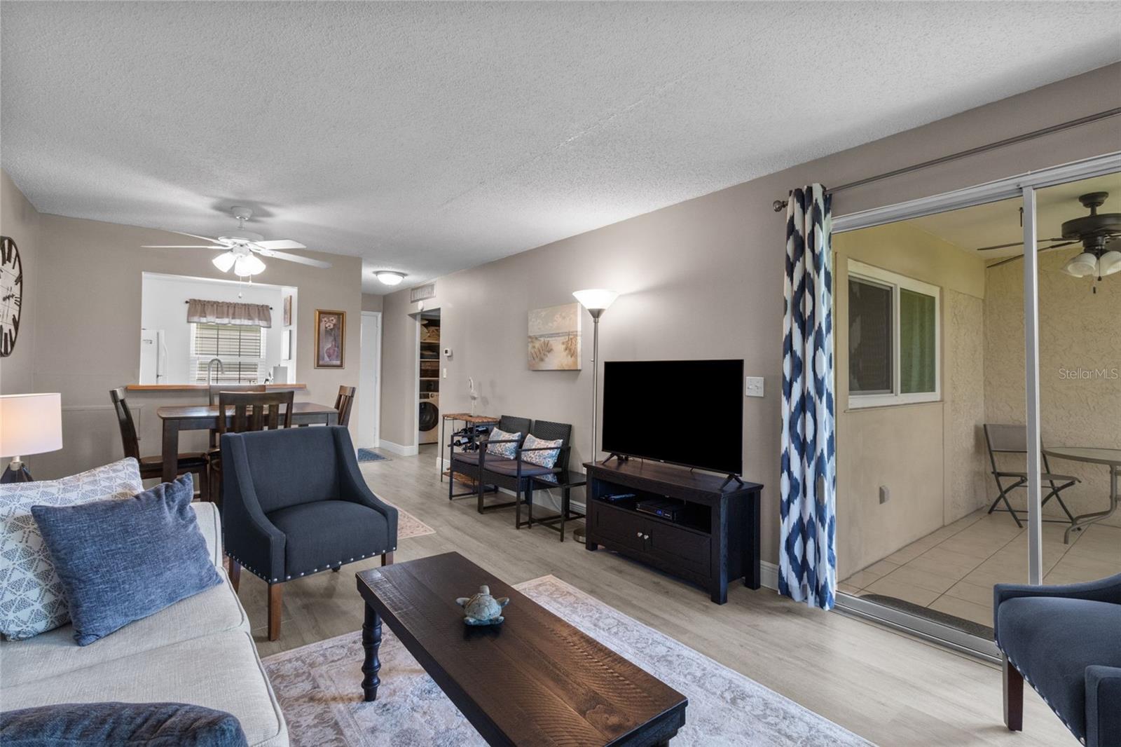 LAKES VILLAS CONDO I - Residential