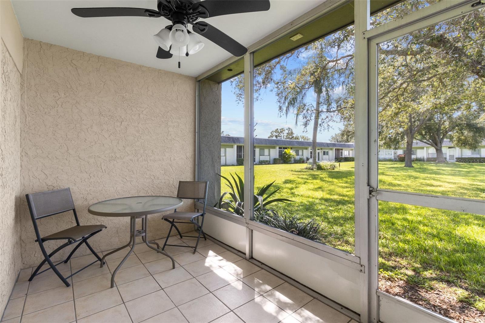 LAKES VILLAS CONDO I - Residential