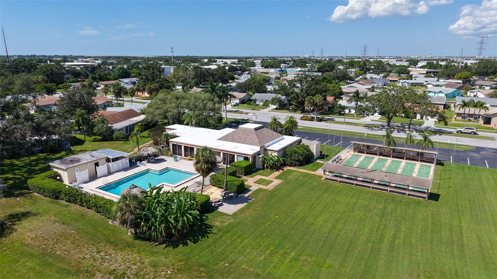 LAKES VILLAS CONDO I - Residential
