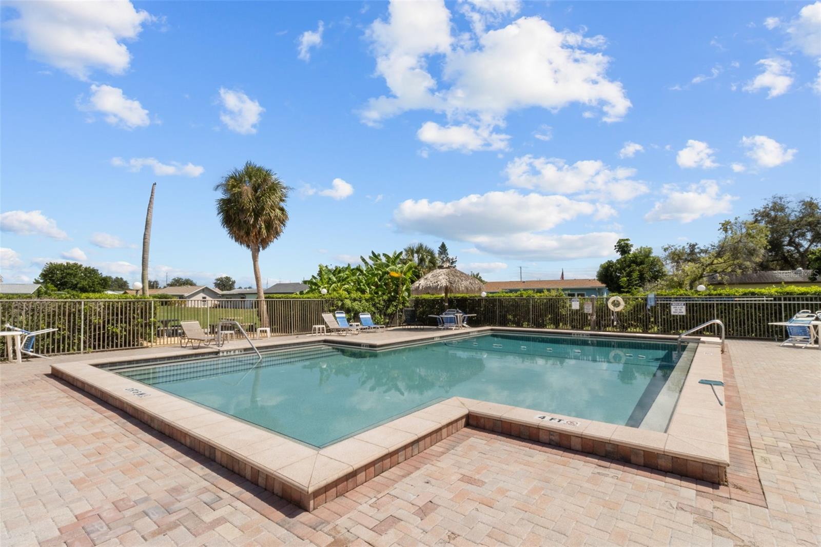 LAKES VILLAS CONDO I - Residential