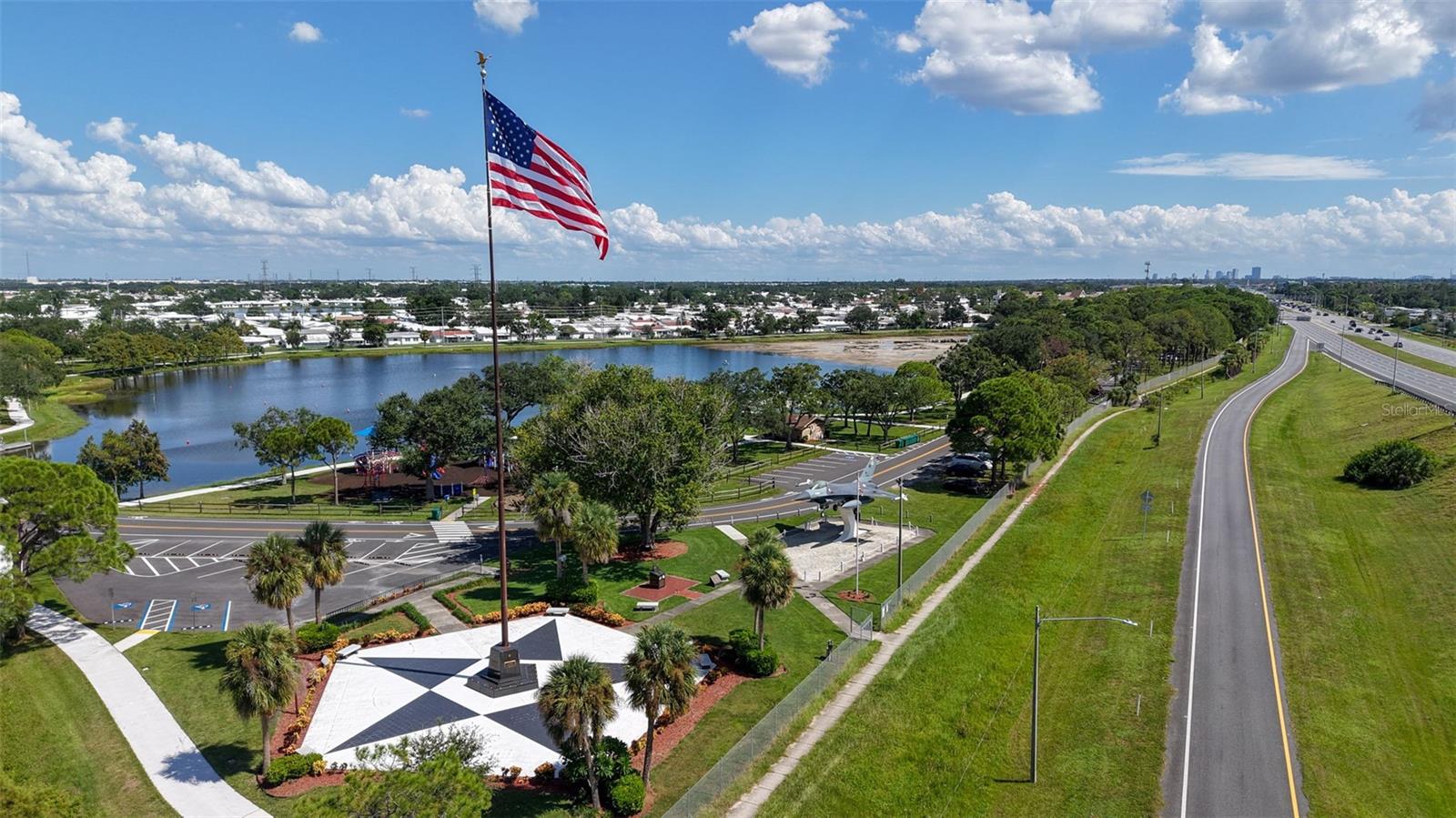 LAKES VILLAS CONDO I - Residential