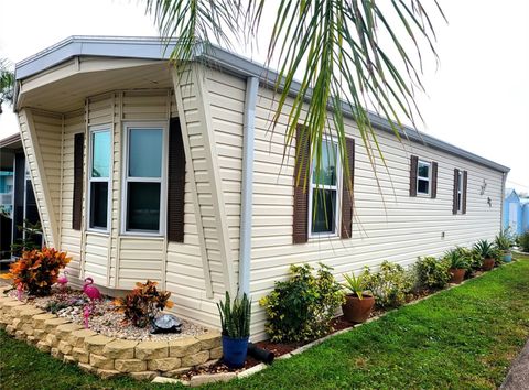 A home in ELLENTON