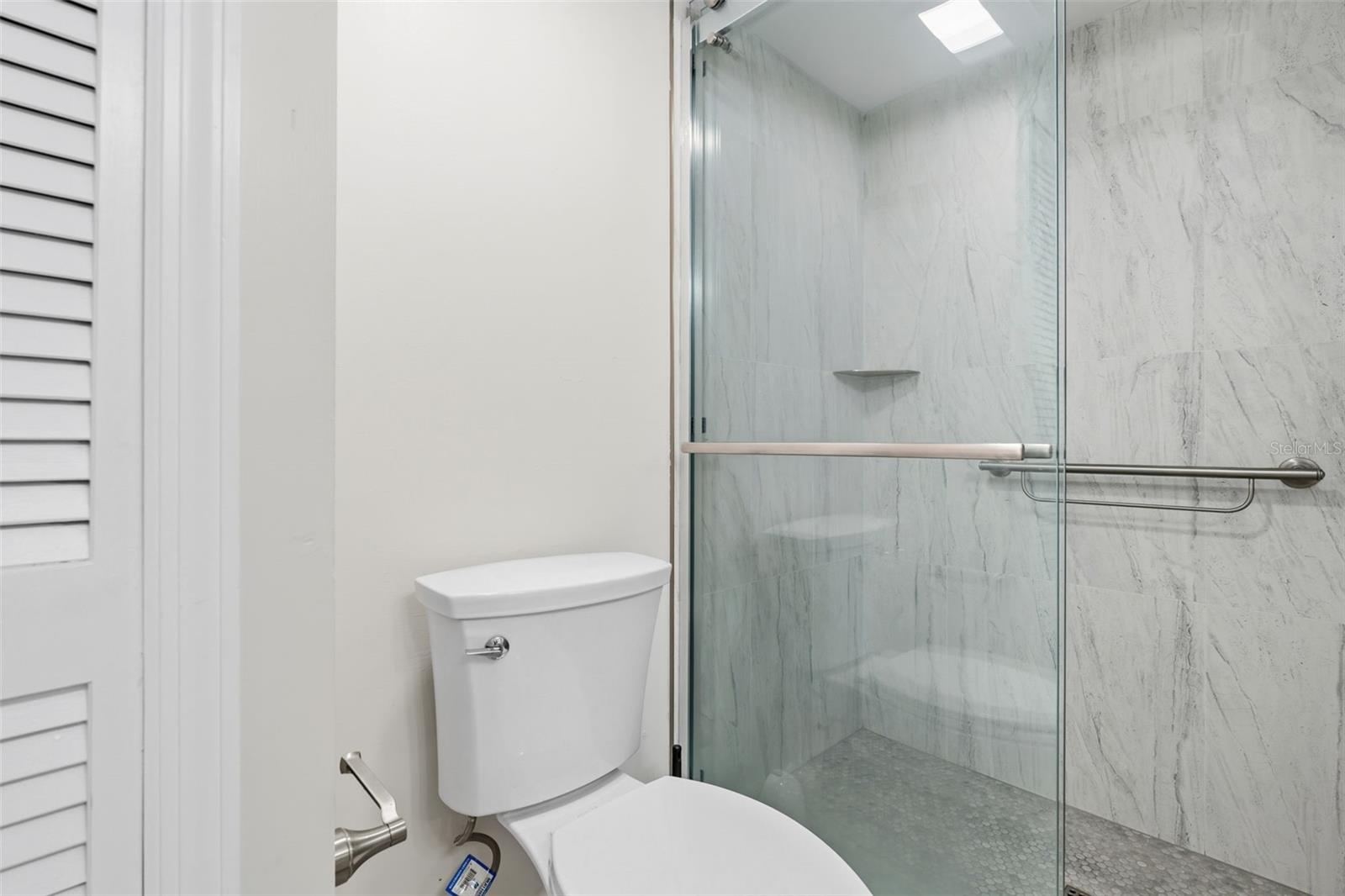 LAKES EDGE PH 05 - Residential