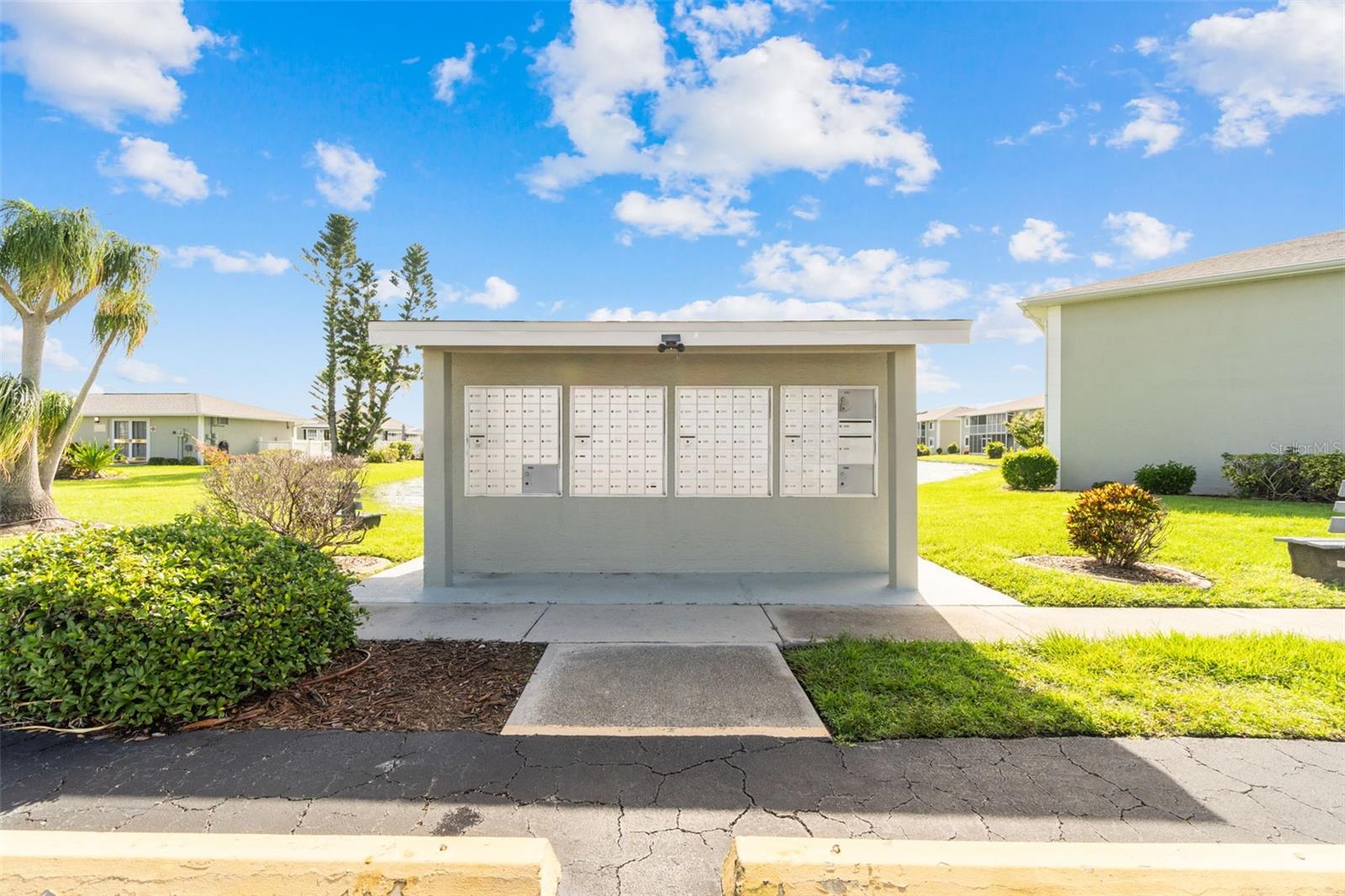 LAKES EDGE PH 05 - Residential