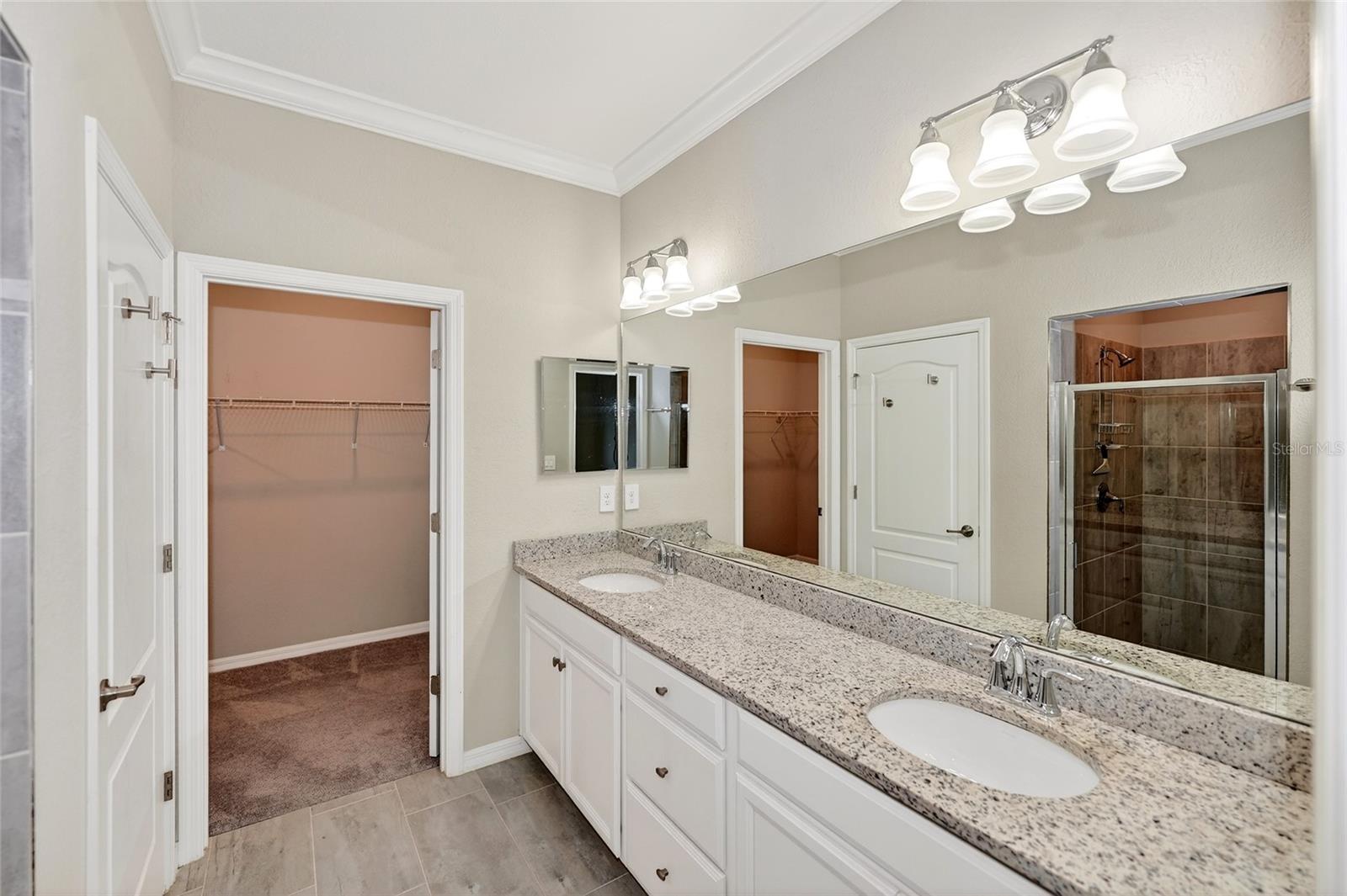 ARBOR GRANDE - Residential Lease