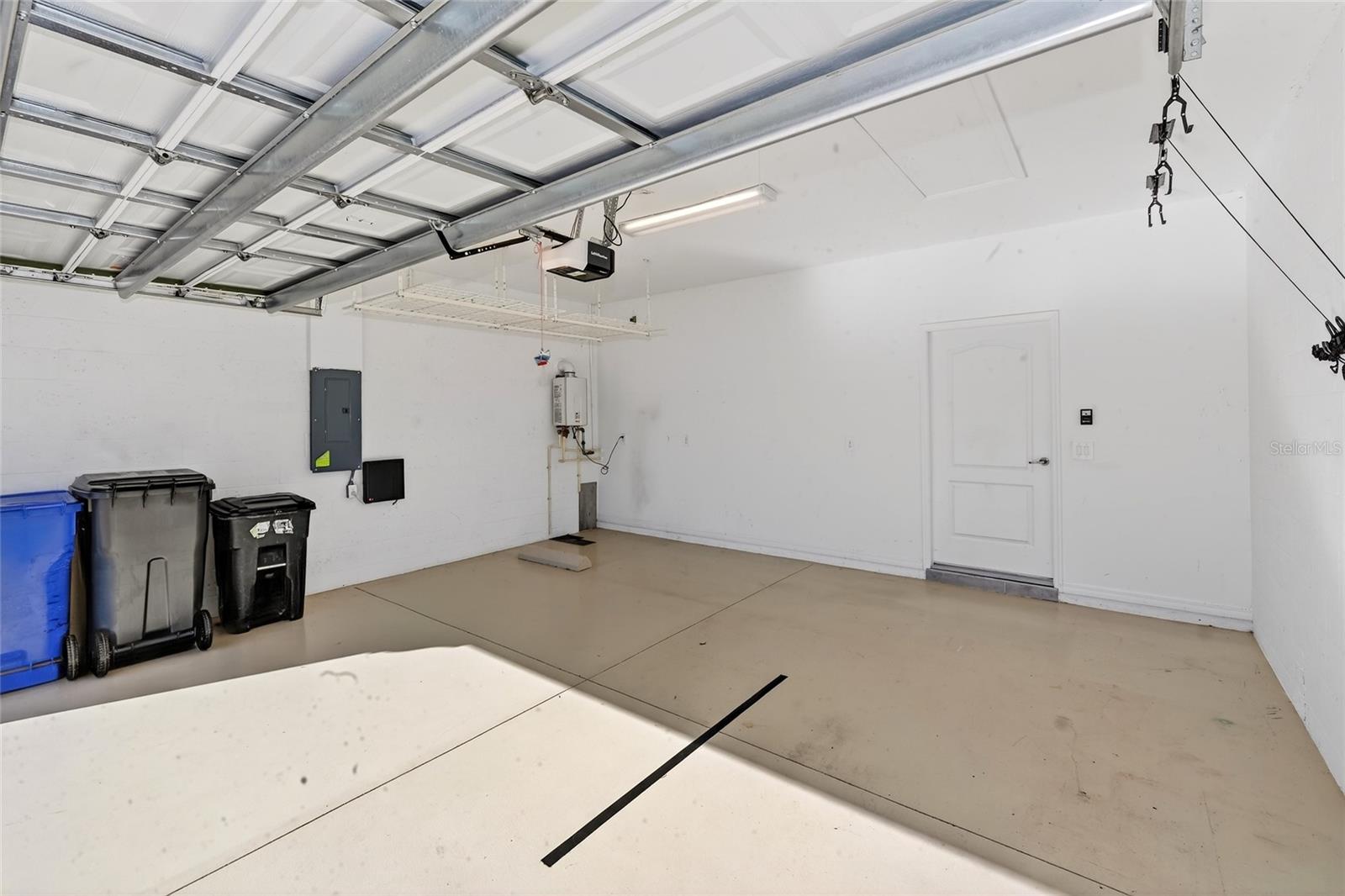 ARBOR GRANDE - Residential Lease