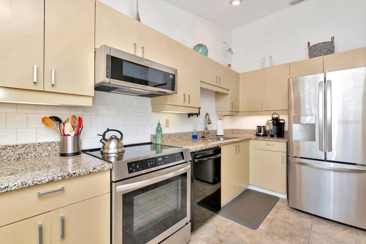 SPOONBILL LANDINGS AT PERICO BAY - Residential