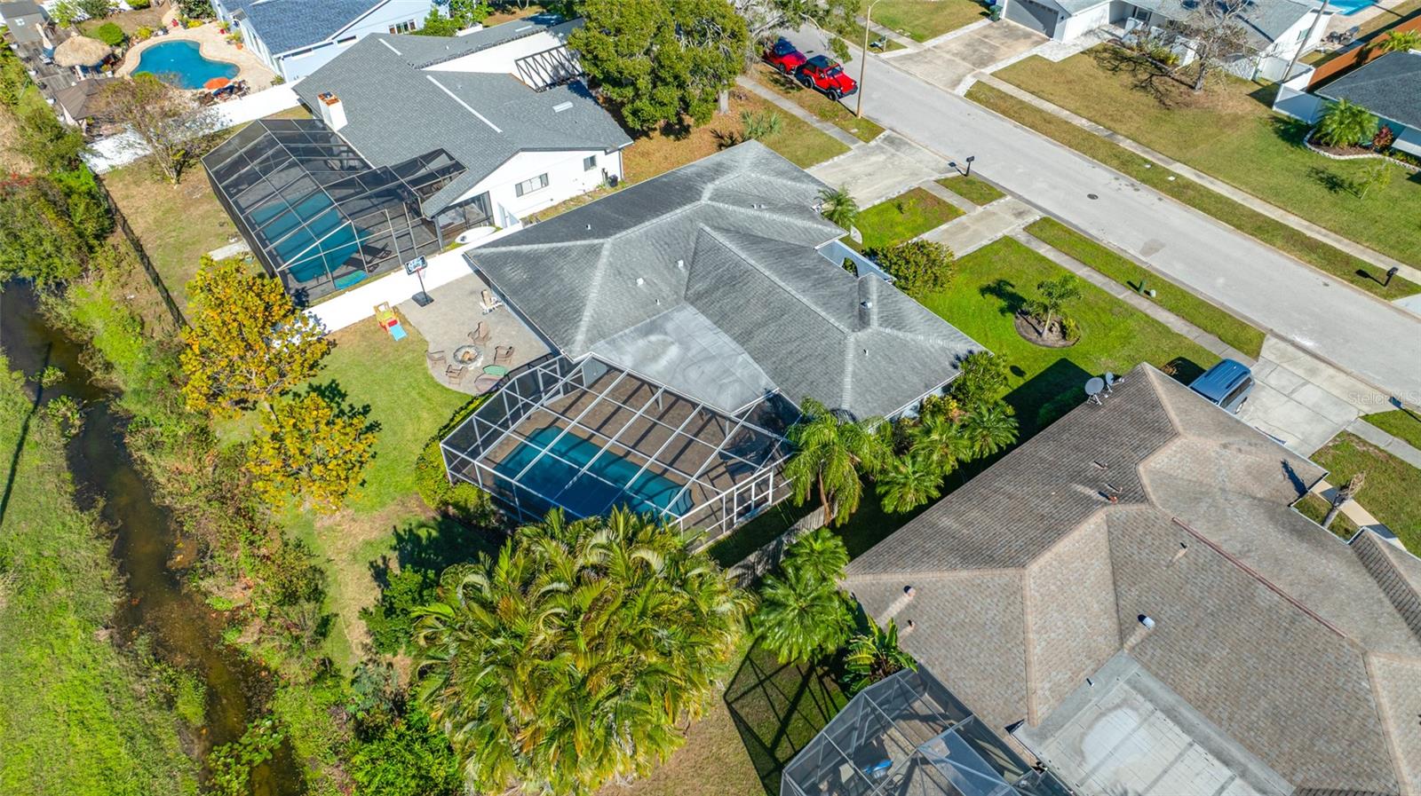 DEL ROBLES - Residential