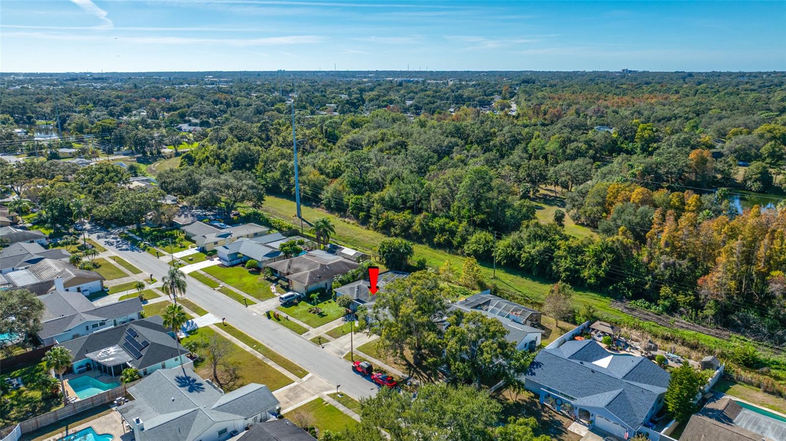 DEL ROBLES - Residential