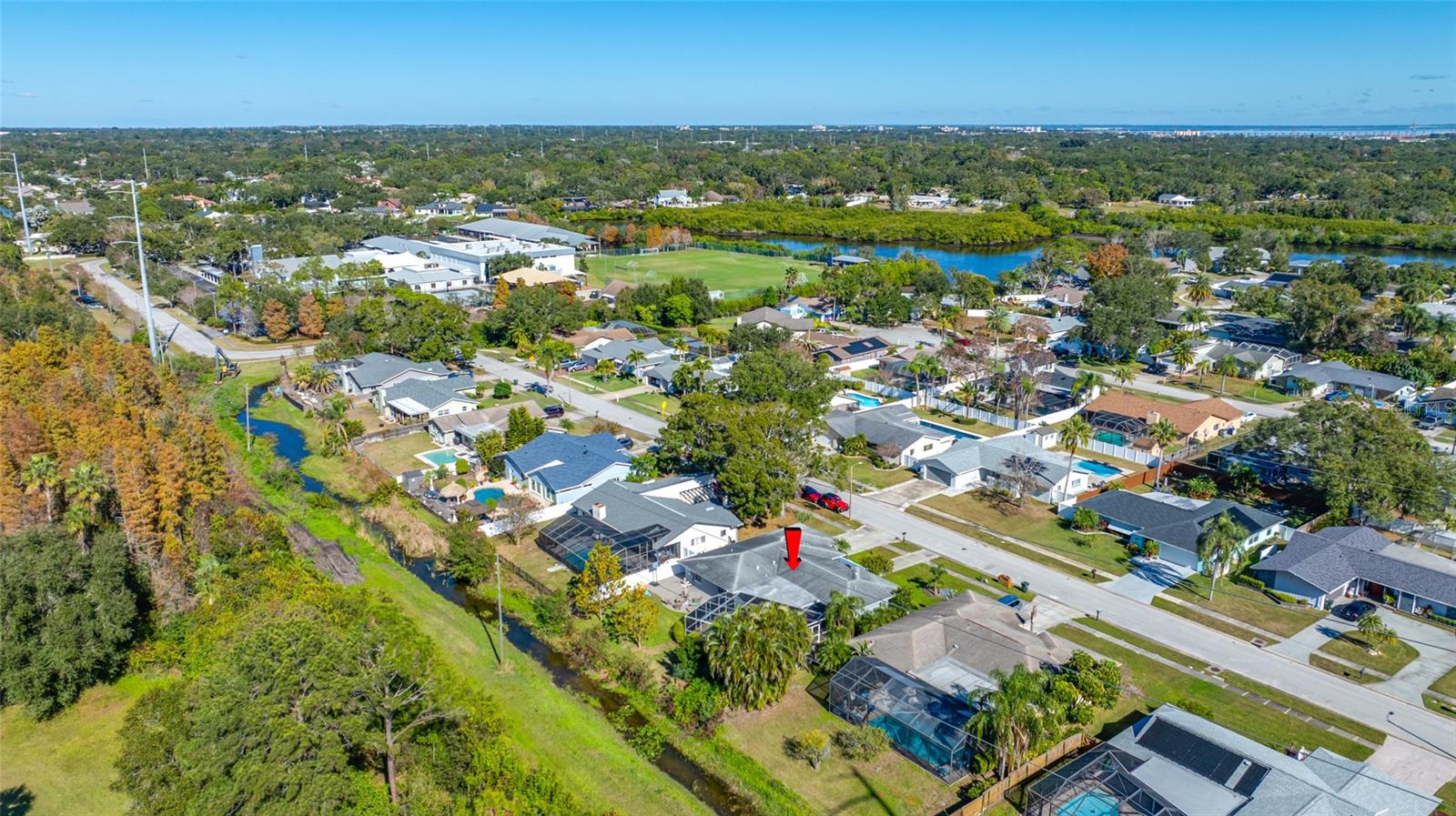 DEL ROBLES - Residential