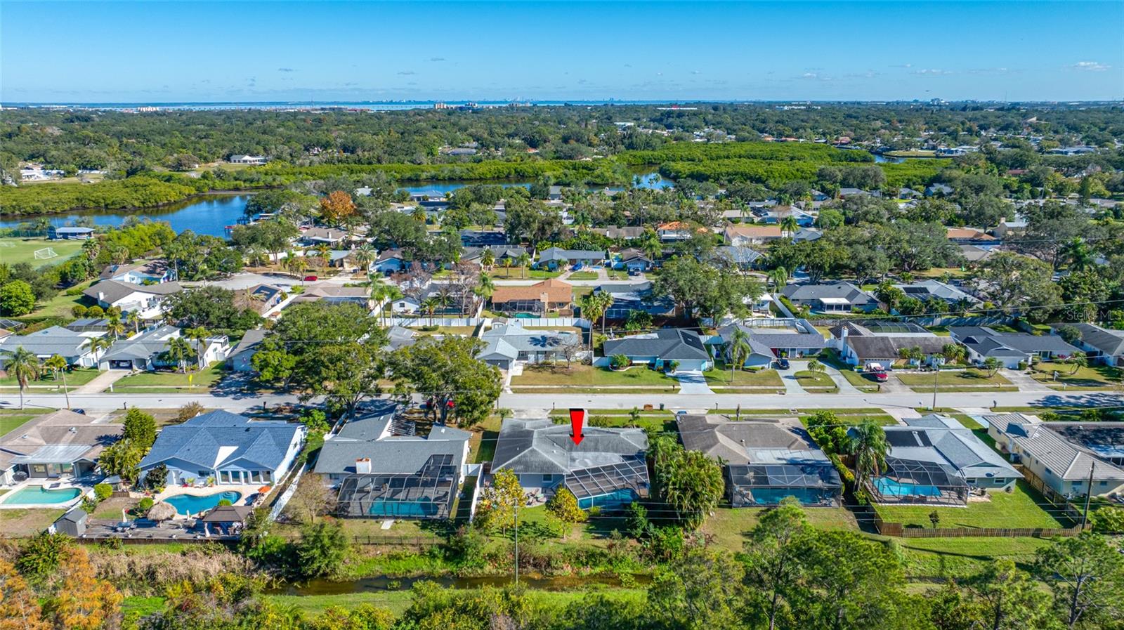 DEL ROBLES - Residential