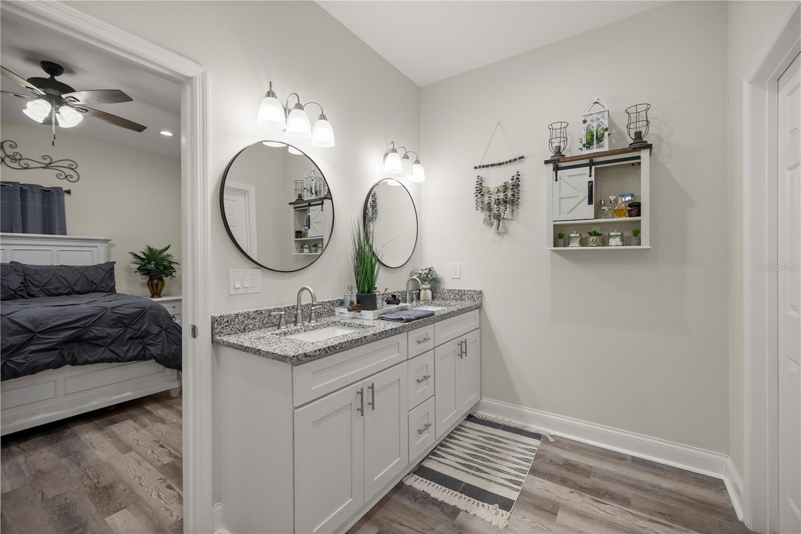 SILVER SPGS SHORES UN #42 - Residential