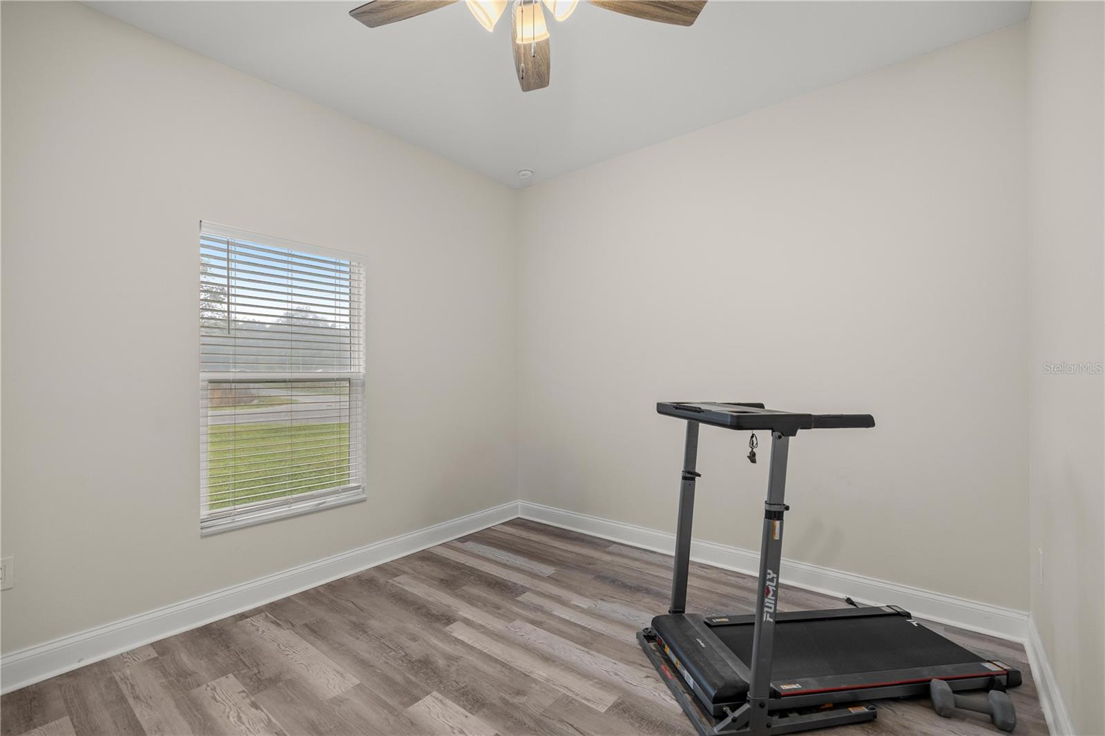 SILVER SPGS SHORES UN #42 - Residential