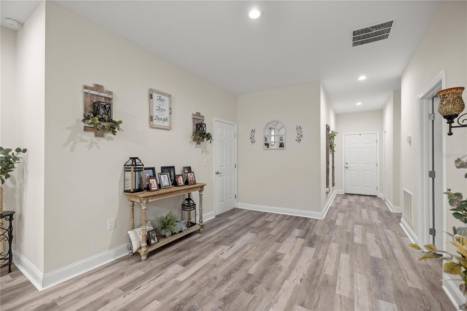 SILVER SPGS SHORES UN #42 - Residential