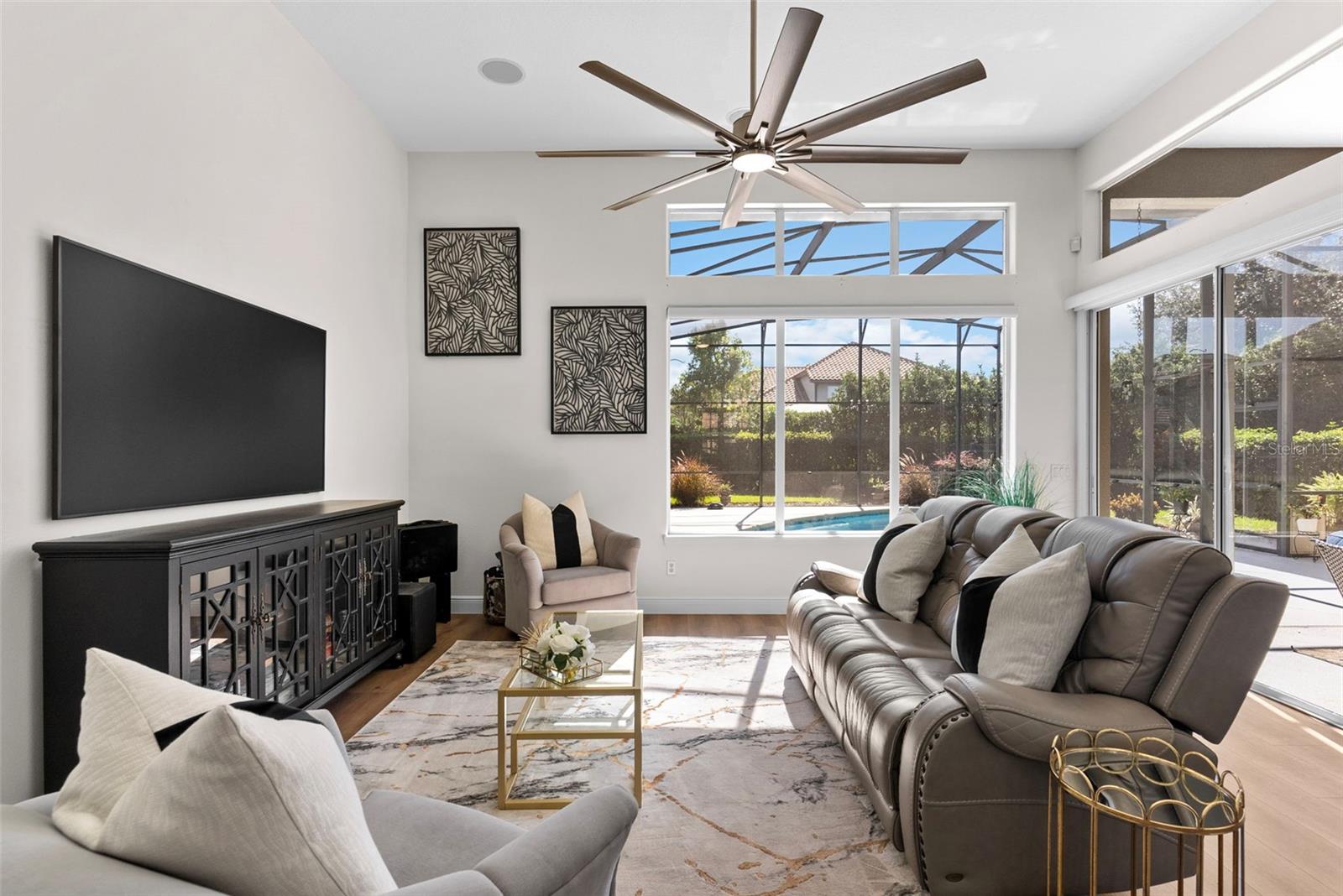 STONEYBROOK - Residential